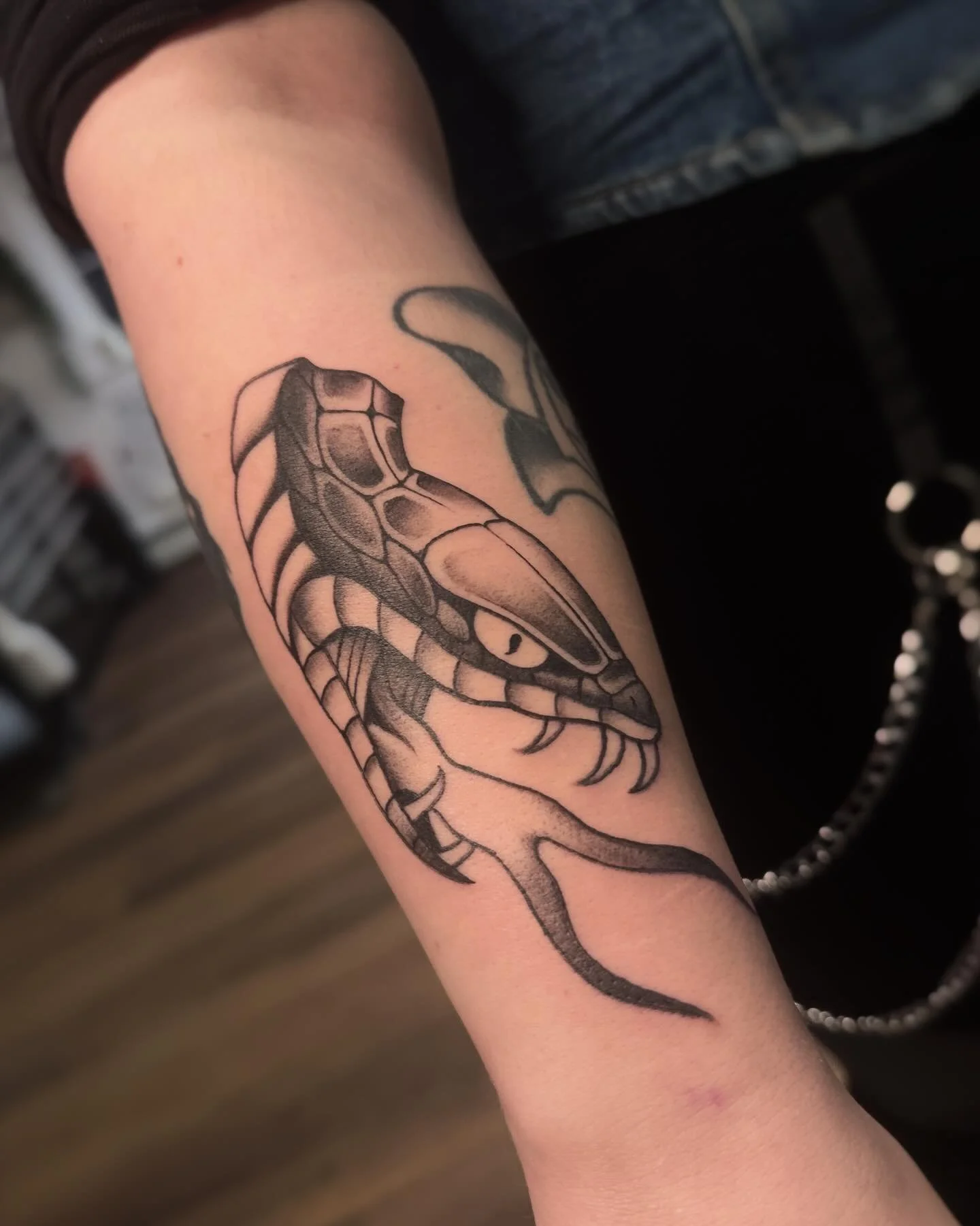 Snek head for @nothinglike_thesun Thanks again 🐍

#tradtattoos #traditionaltattooing #nhtattoo #radtrad #tattootrad