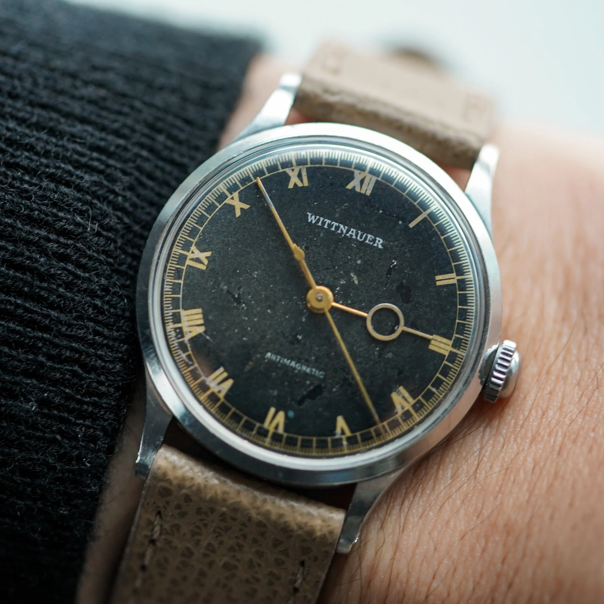 Wittnauer Roman Gilt Dial Unique Hands