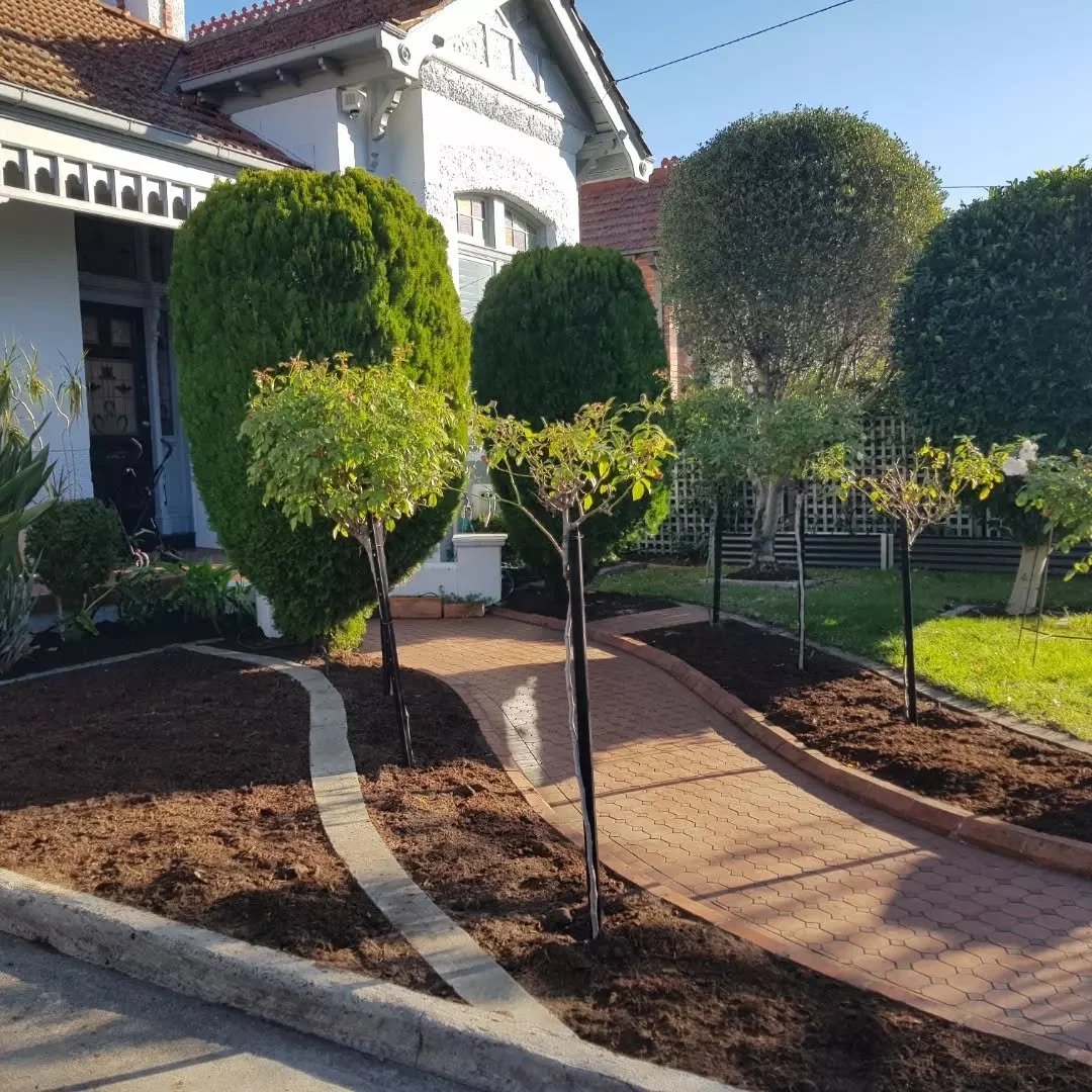 A recent excavation project and something a bit different.  Added mushroom compost and a 3 way soil mix, ready for a European style garden design. Think sweeping border plantings, herbaceous perennials and an abundance of elegance🍷