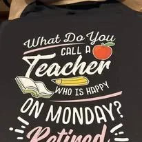 t-shirt retired teacher.jpg