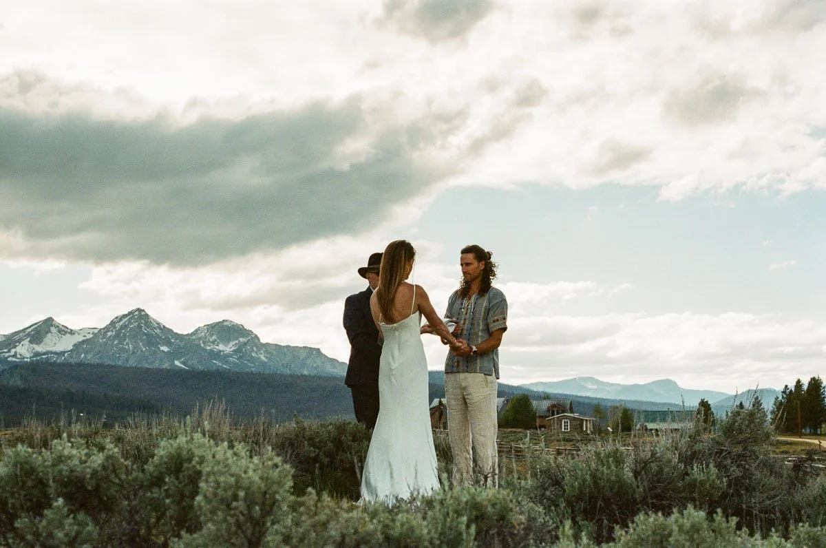 Stanly-Idaho-wedding-photographer-000036620012.jpg