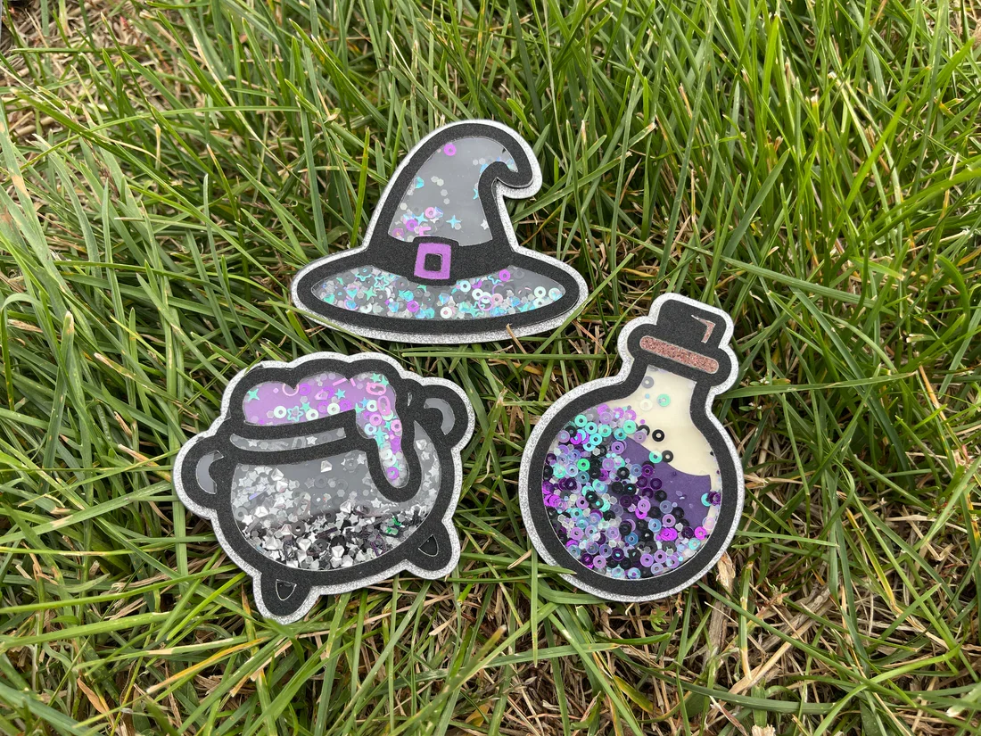 Witches’ Brew Shaker Magnet DIY Kit – Create 3 Magical Halloween Crafts