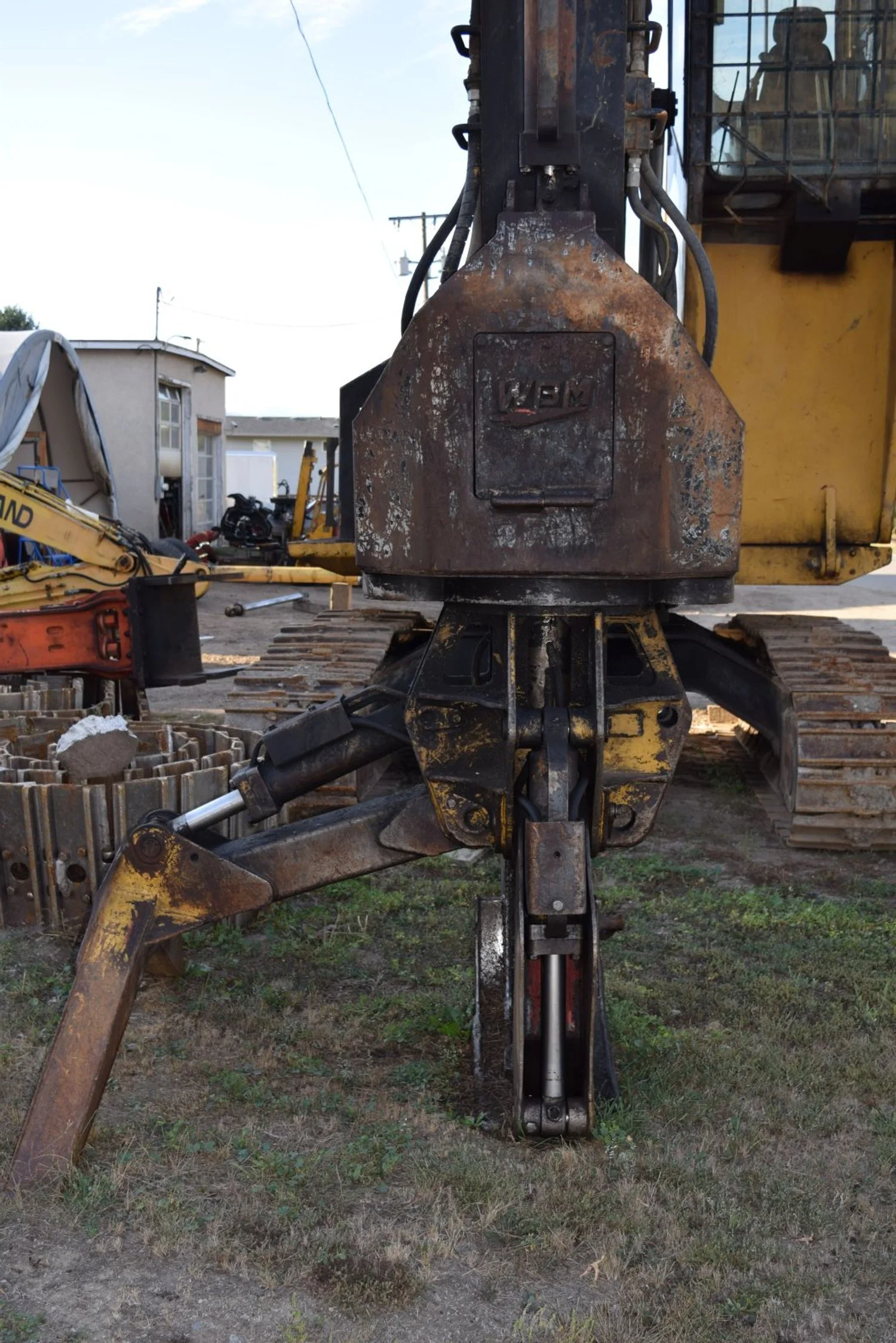 Cheval Noir Equipment - 1998 CAT 325B LL 2.JPG