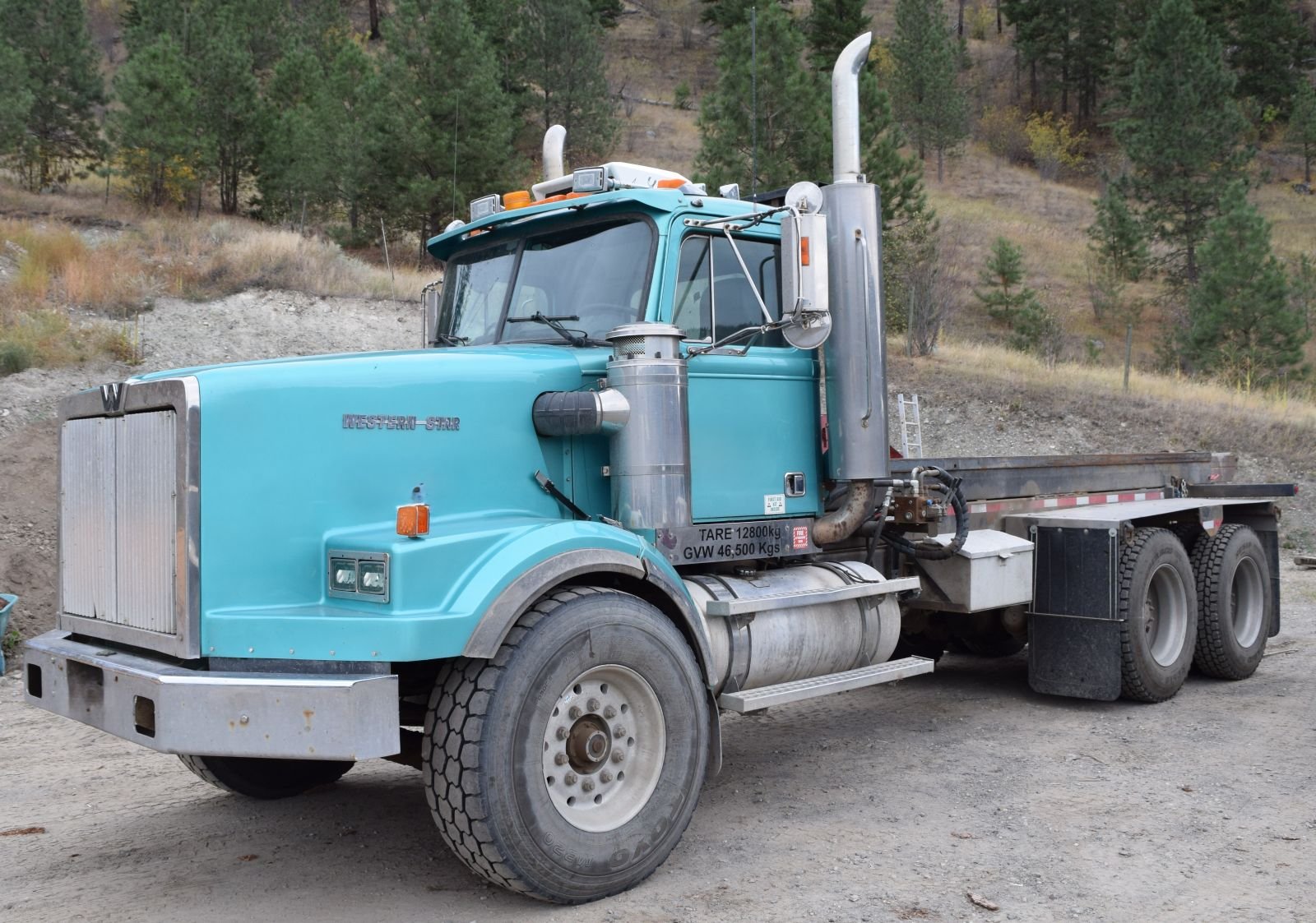 Cheval Noir Equipment 1998 Western Star 1.JPG