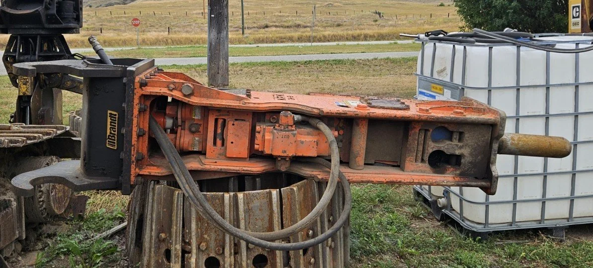 Cheval Noir Equipment - 2017 NPK GH-9 Rock Hammer 1.jpg