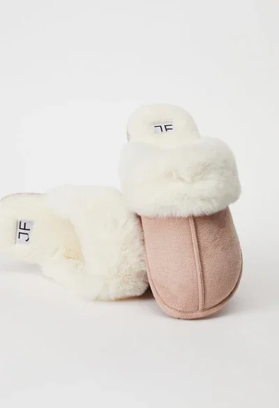 Faux Suede Slipper (blush)