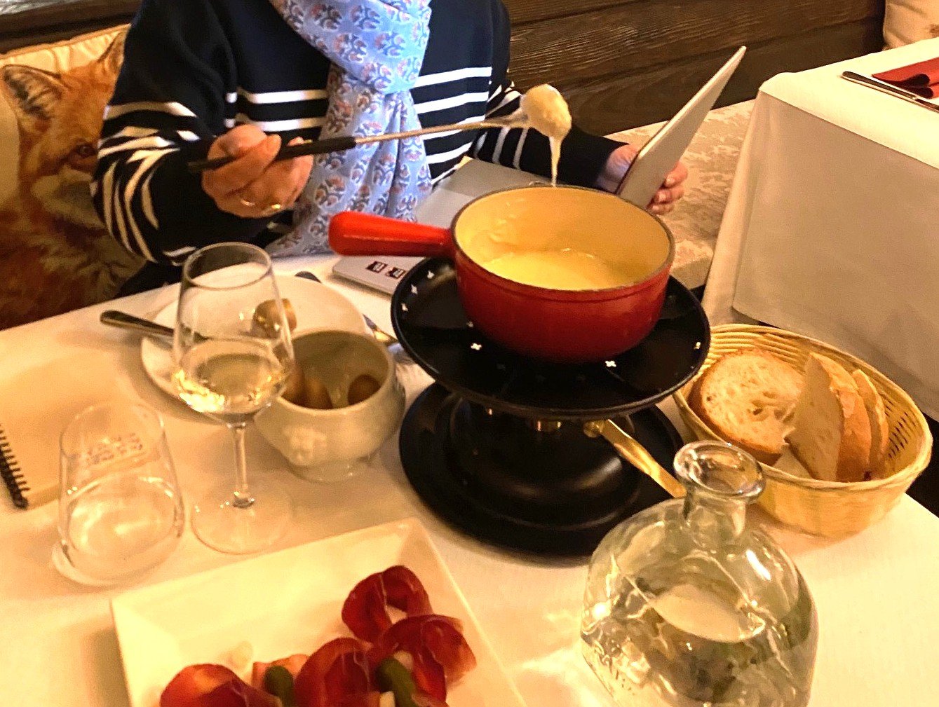 Fondue_un_moment_convivial_Restaurant_des_Antiquaires.jpg