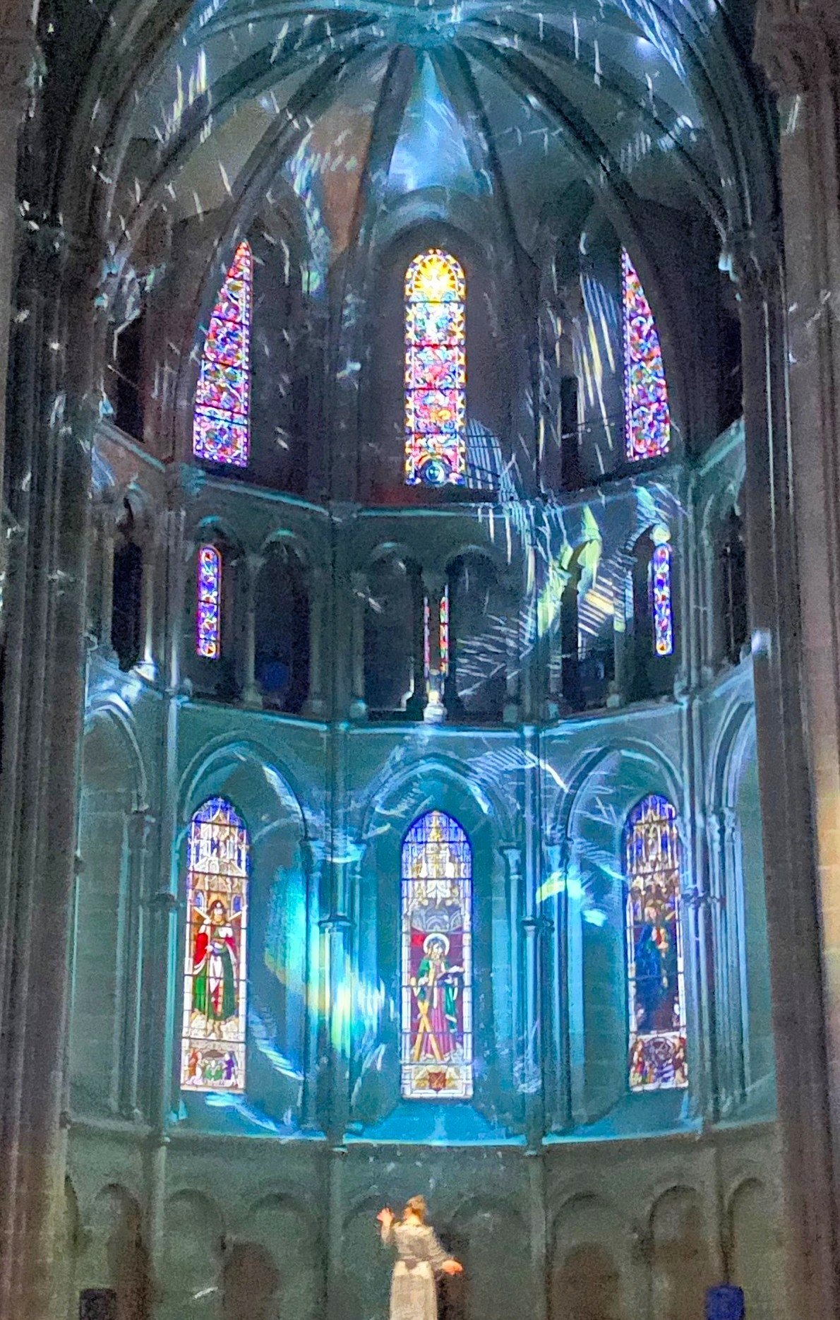 Halo_Cathedrale_Saint-Pierre_Geneve.jpg