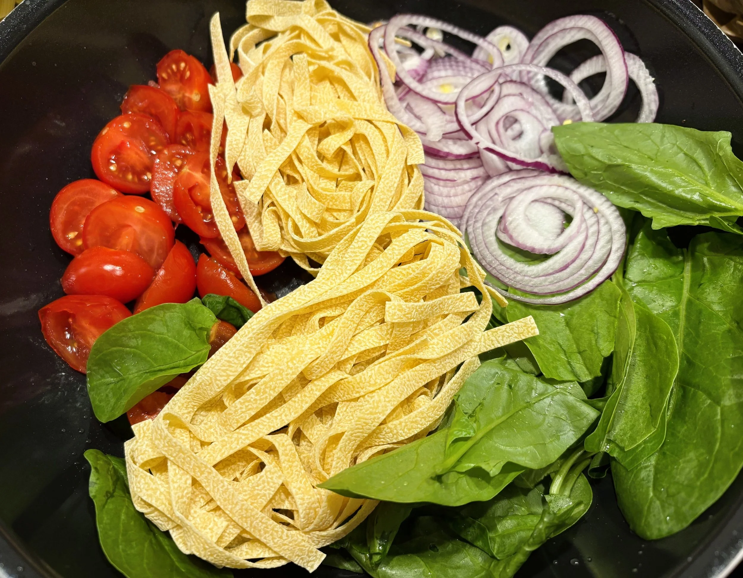 Ingredients_Onepotpasta.jpeg