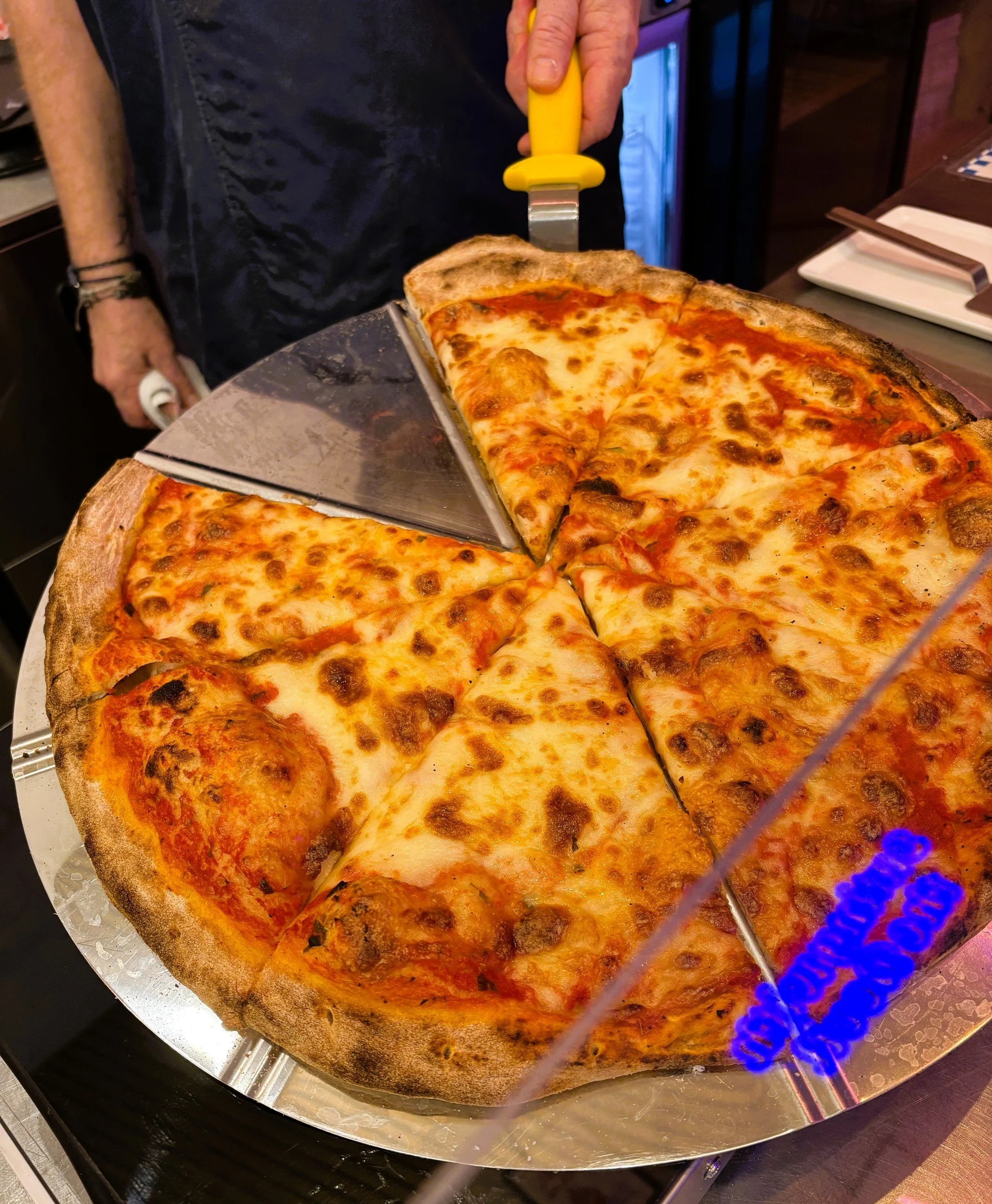 3_Pizza à la coupe.jpeg