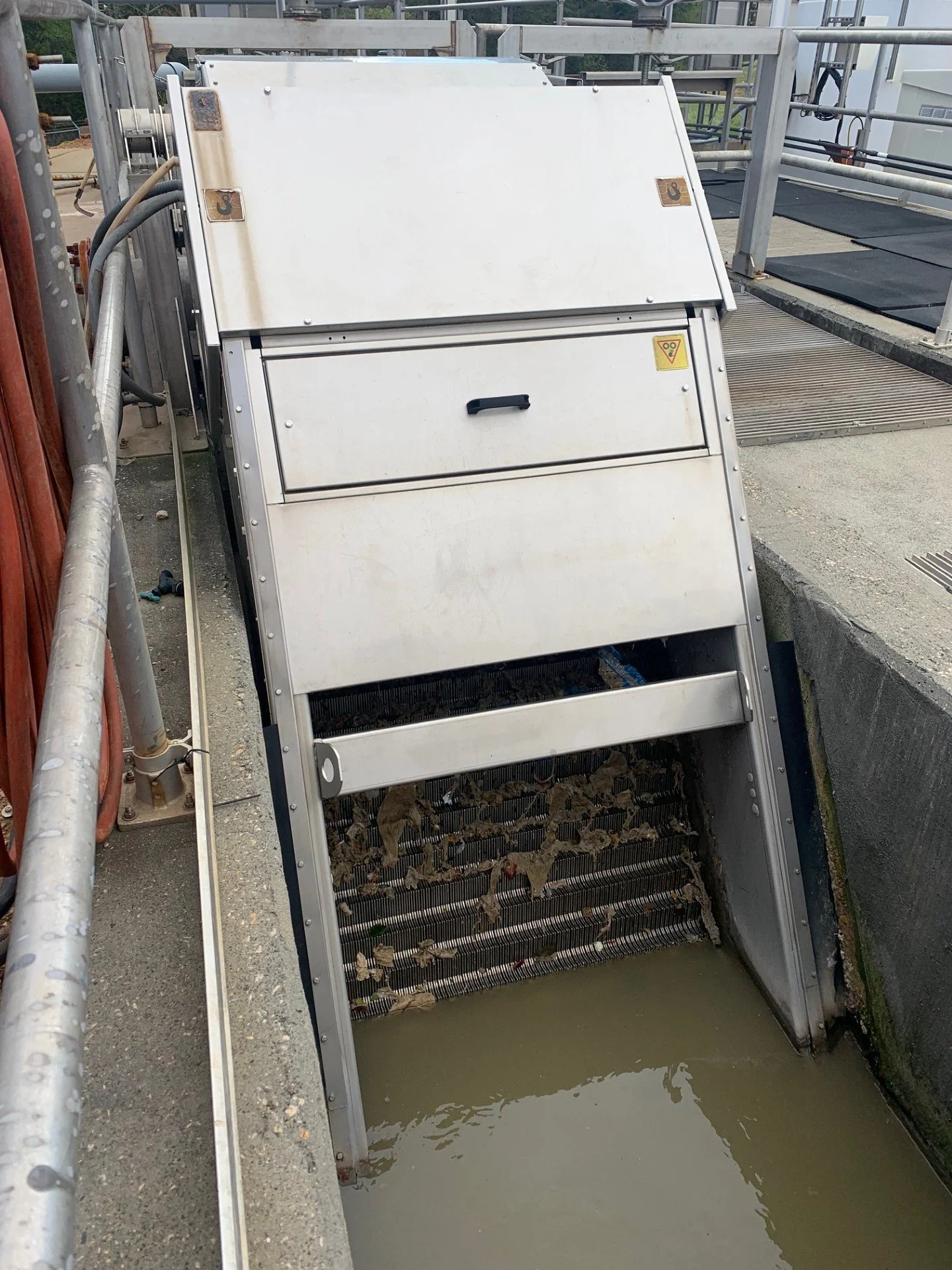 Influent Channel Climber Screen Repair