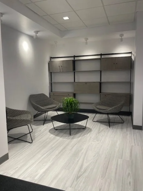 Douglas Elliman 1.png