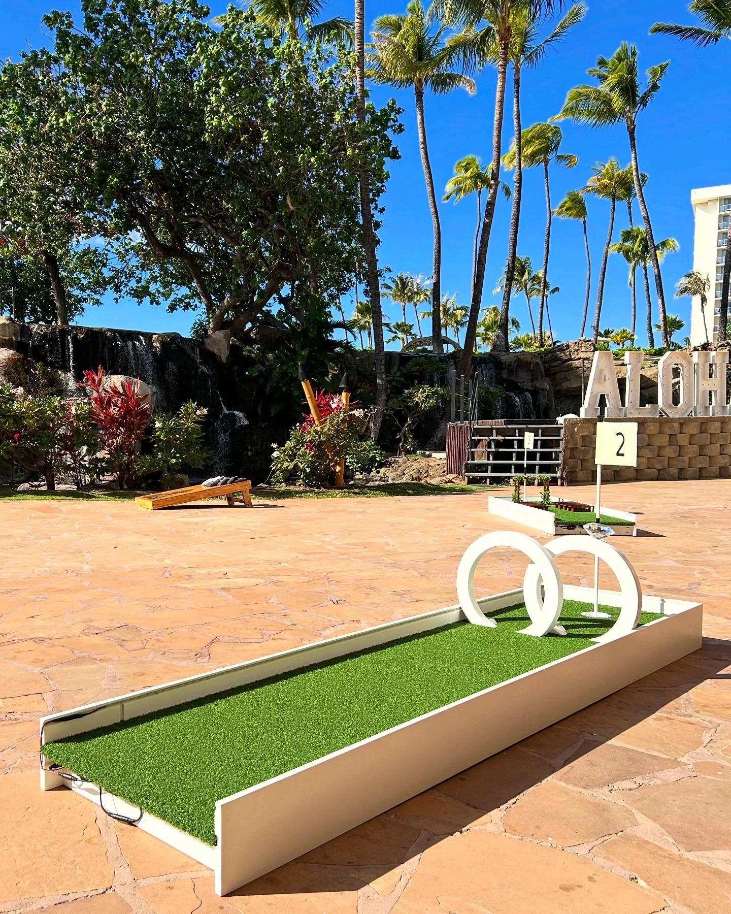 mobile-putt-putt-wedding-rings-hole-westin-kaanapali-maui-event-rental.jpeg