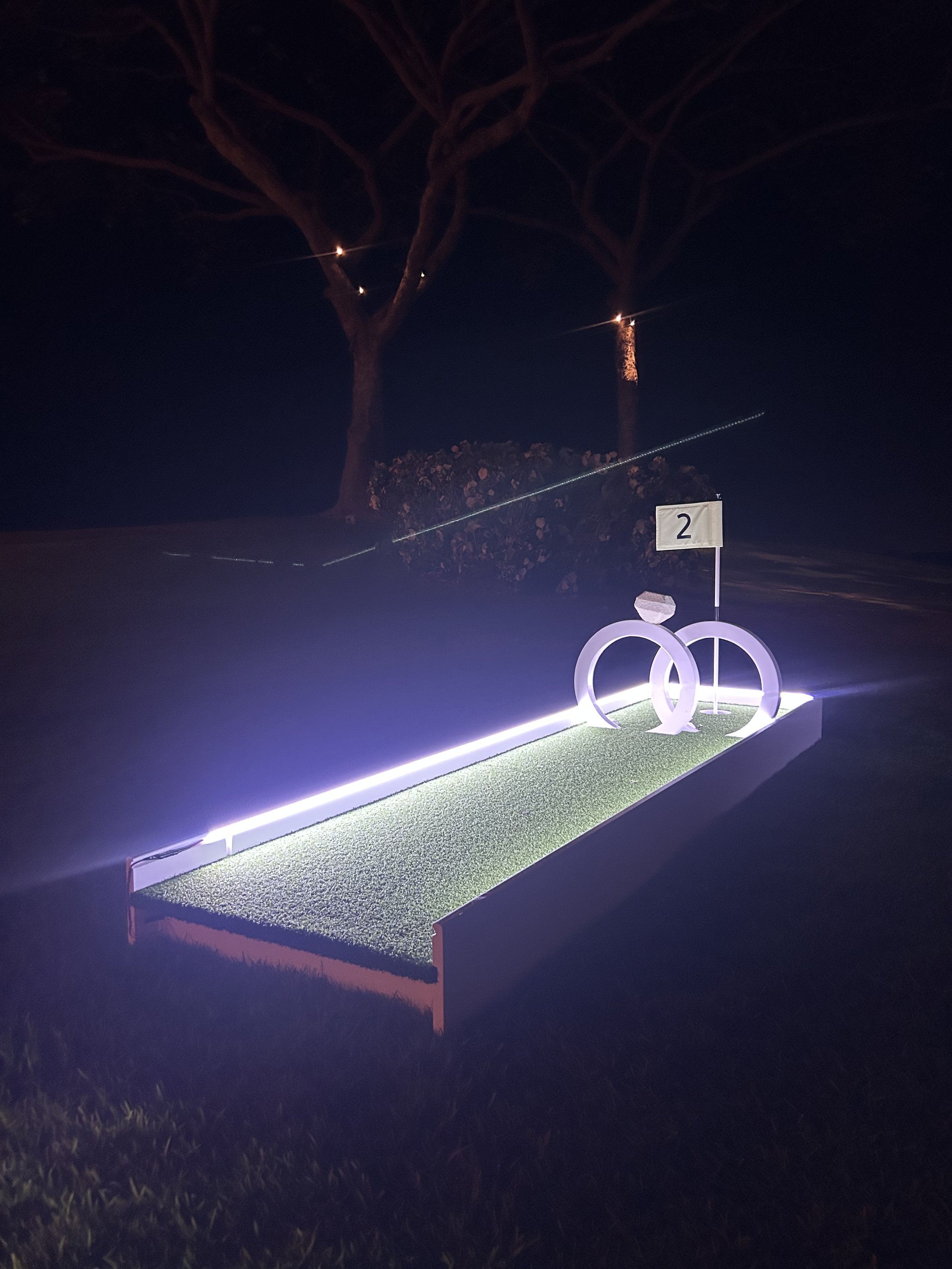 led-mobile-putt-putt-golf-wedding-rings-hole-wailea-beach-resort-maui-night.jpeg