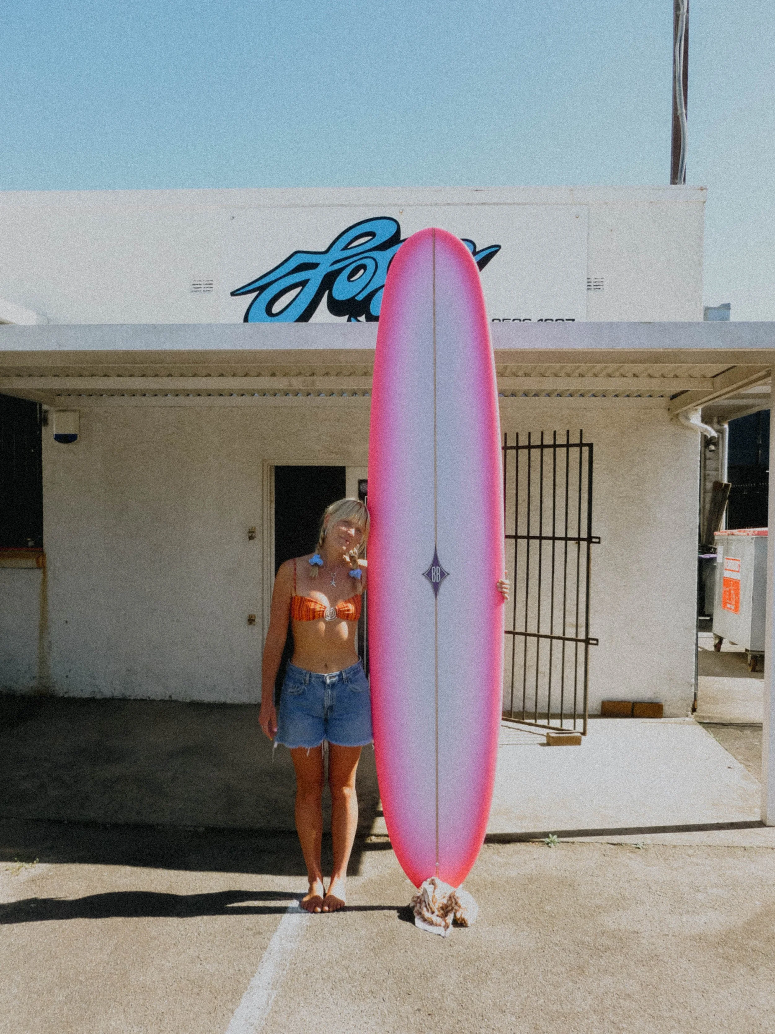 Mishku - Surfboard design collaboration by Sonja Vahasaari and Bennett Surfboards.