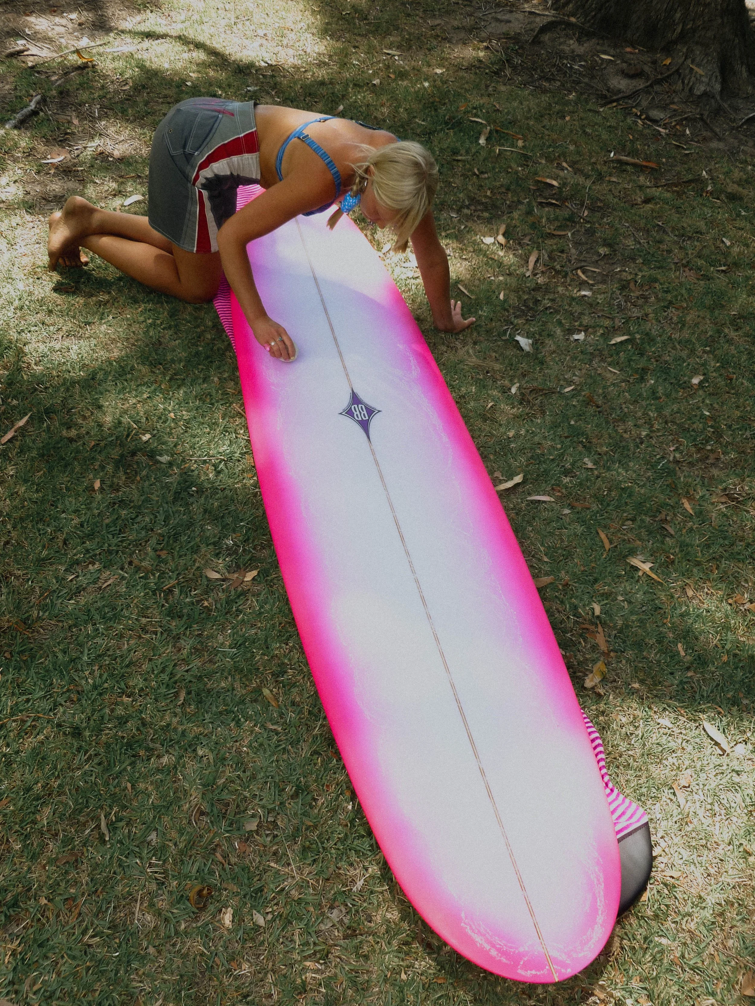 Mishku - Surfboard design collaboration by Sonja Vahasaari and Bennett Surfboards.