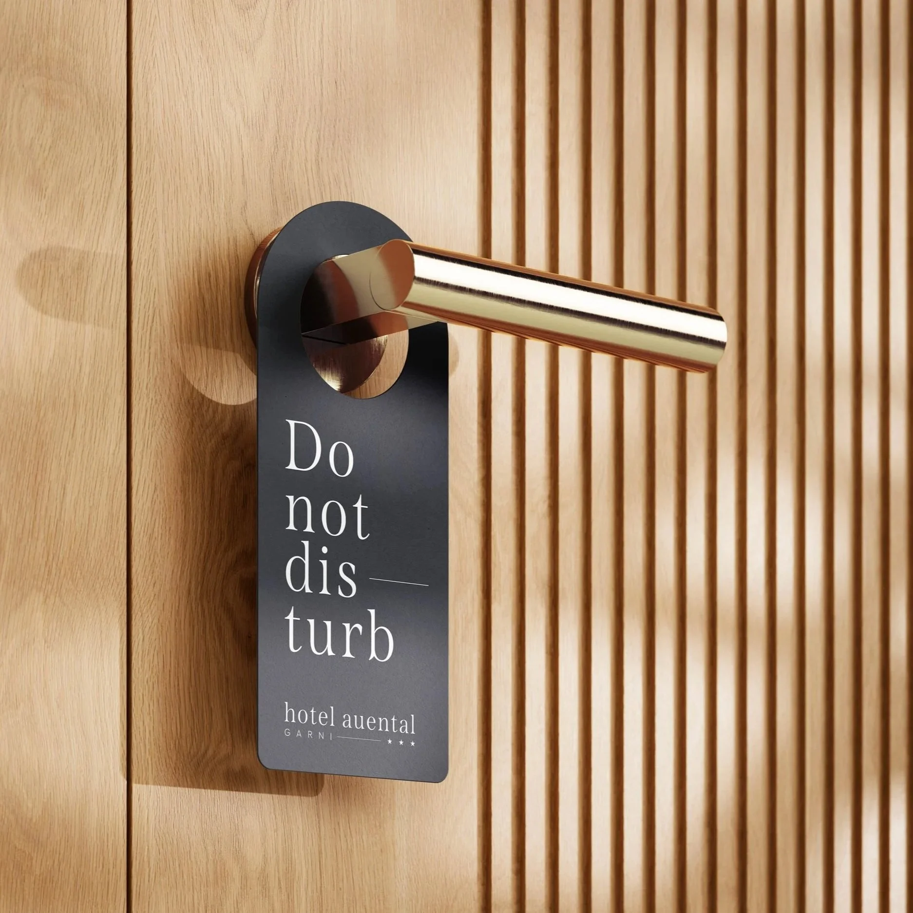 03_Hotel_Abenstal_Doorhanger.jpg