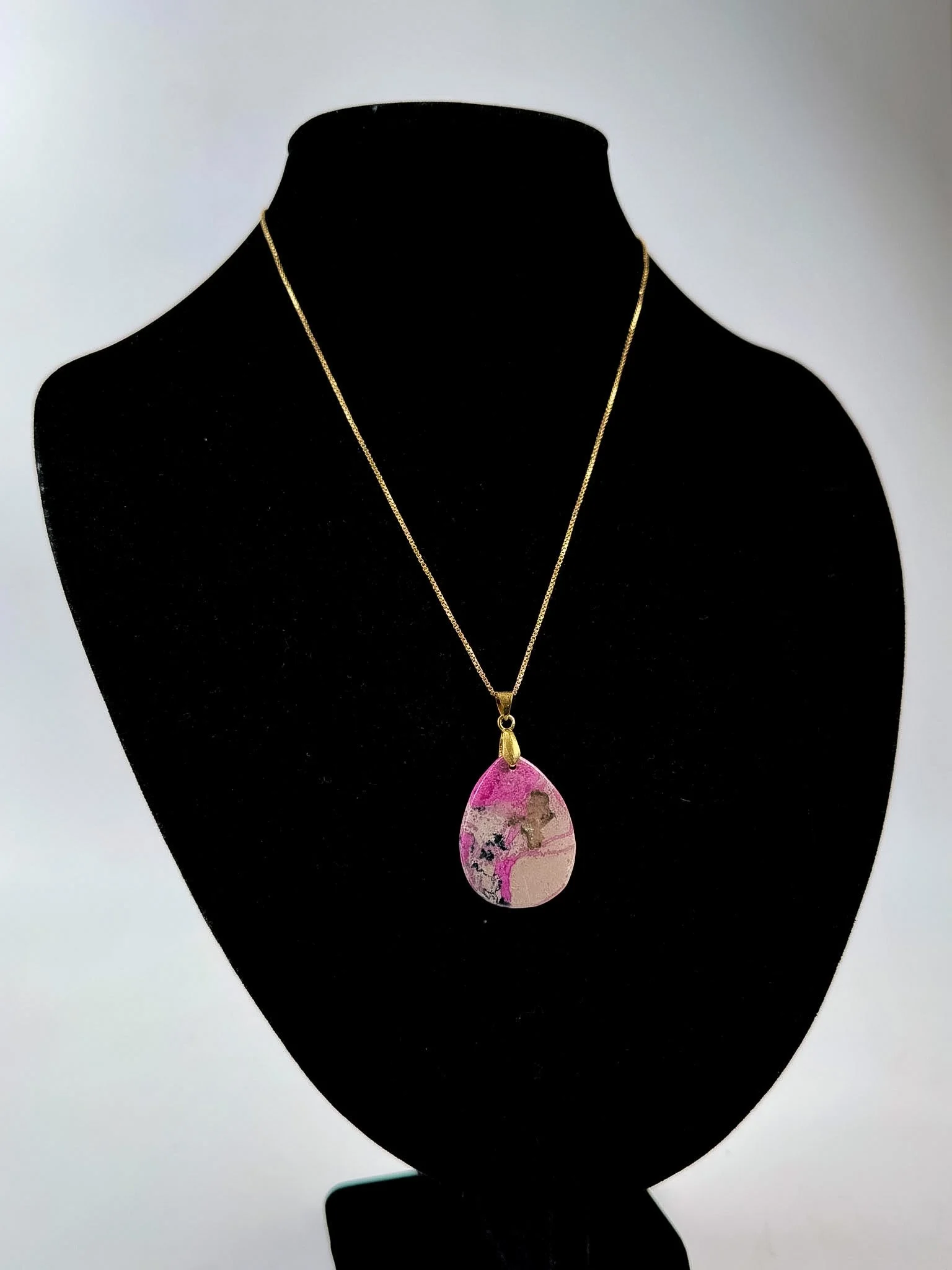 Pendentif Cobalto Calcite – pièce unique