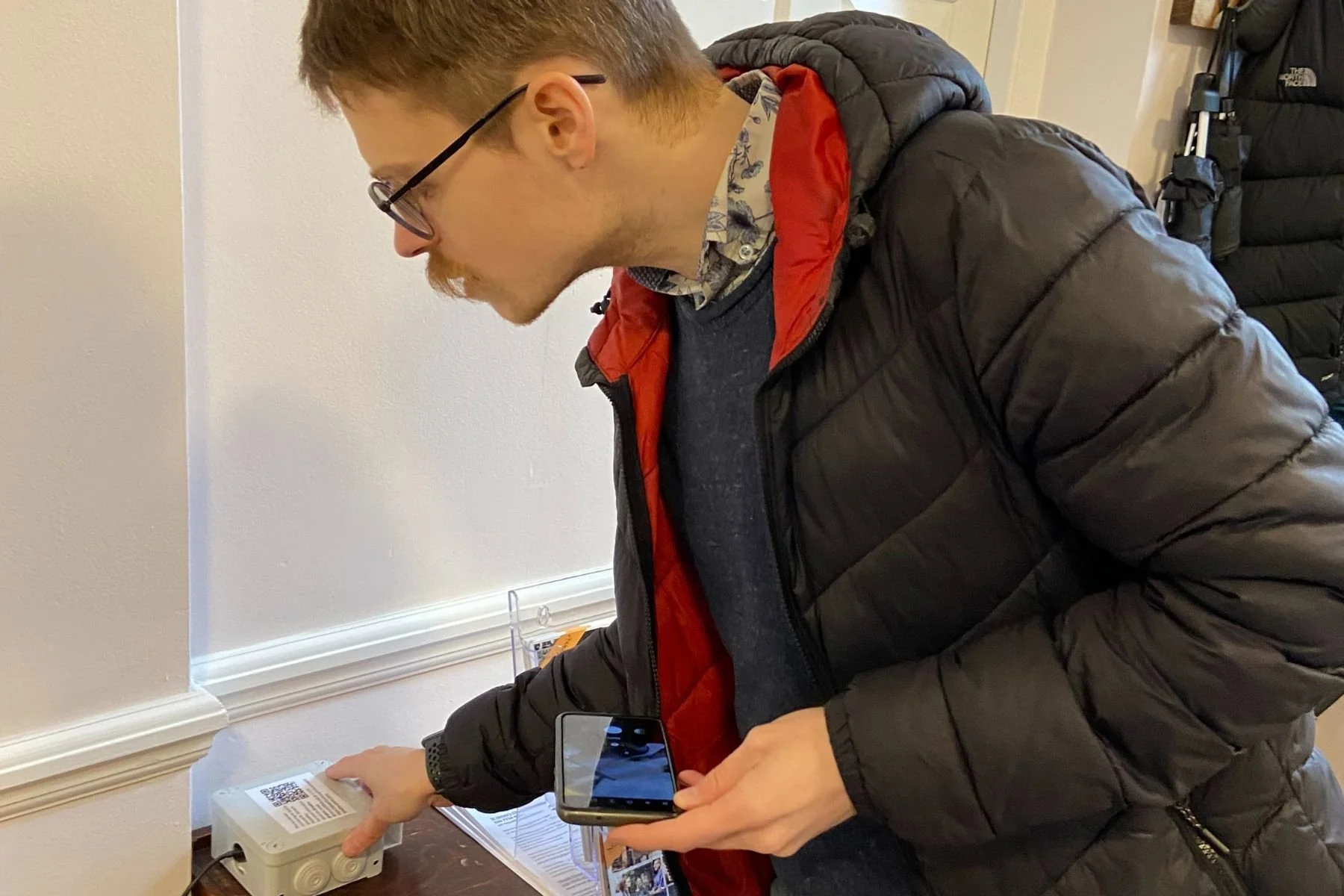 breathe air quality monitoring sensor checks 8 landscape.jpg