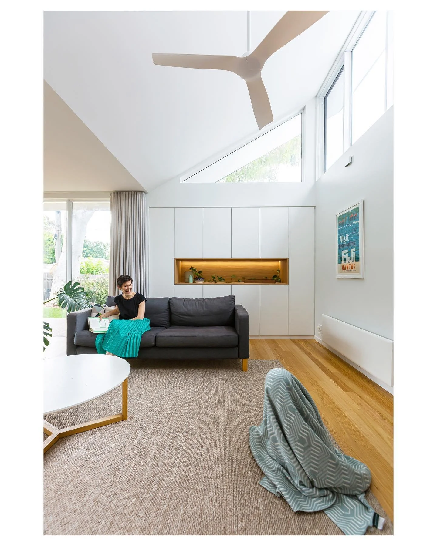 Hide and seek at Blue Sky House - Shot for @_studioheim_ &amp; @builtbydrew 

Winner of the @institute_architects_aus ACT Chapter 2022 Light in Architecture Award.

Architect - @_studioheim_ 
Builder - @builtbydrew