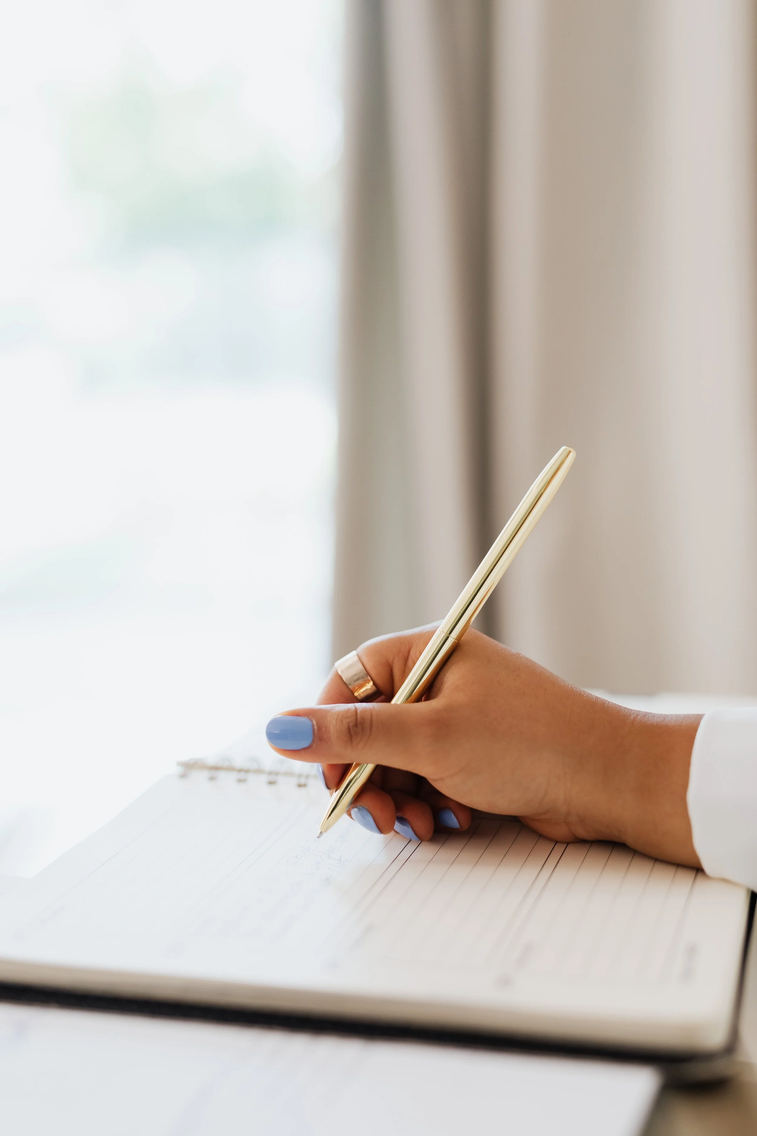 Calendar and pen showing when to schedule a pelvic floor treatment appointment at Revique in Arlington TX