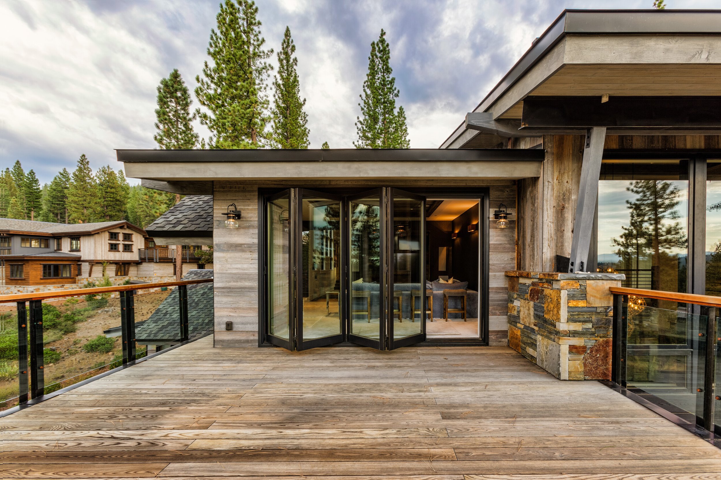 Weather Shield Contemporary Series Bifold