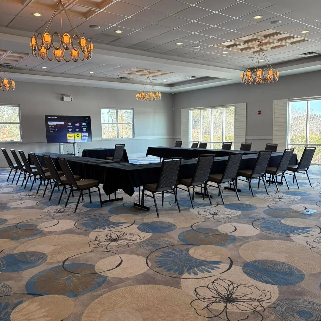 Meetings don&rsquo;t have to feel boring 😉
Host your next meeting in our stylish, professional space&mdash;designed for focus, comfort, and great conversations.

📅 Available for half-day or full-day bookings
📩 Email us for availability!
rosebrook@