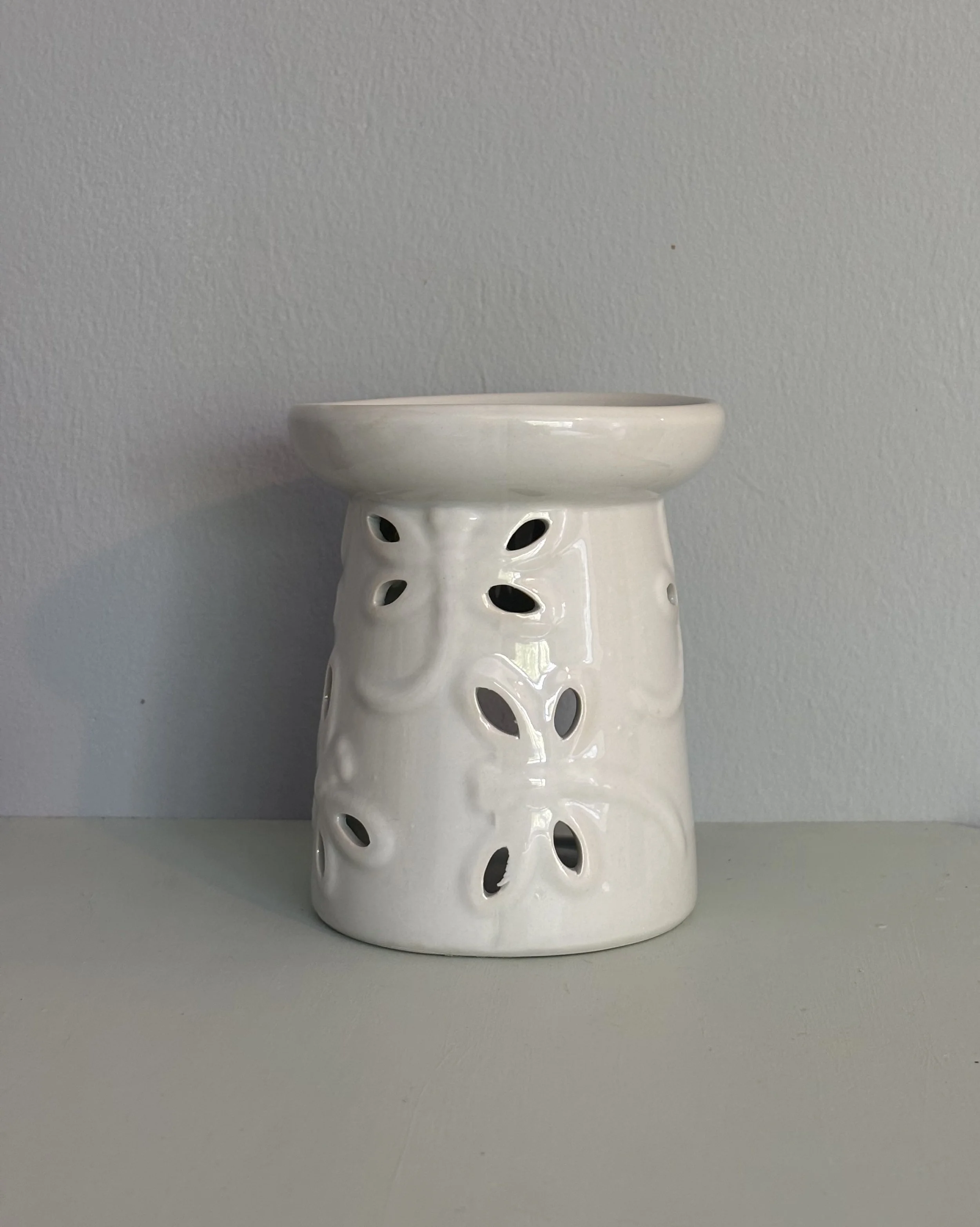 White Dragonfly Wax Melt Burner