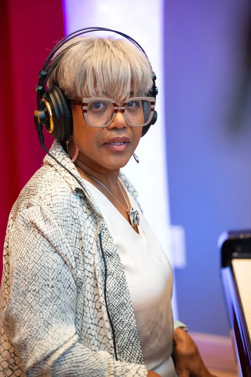 VAL LYNN