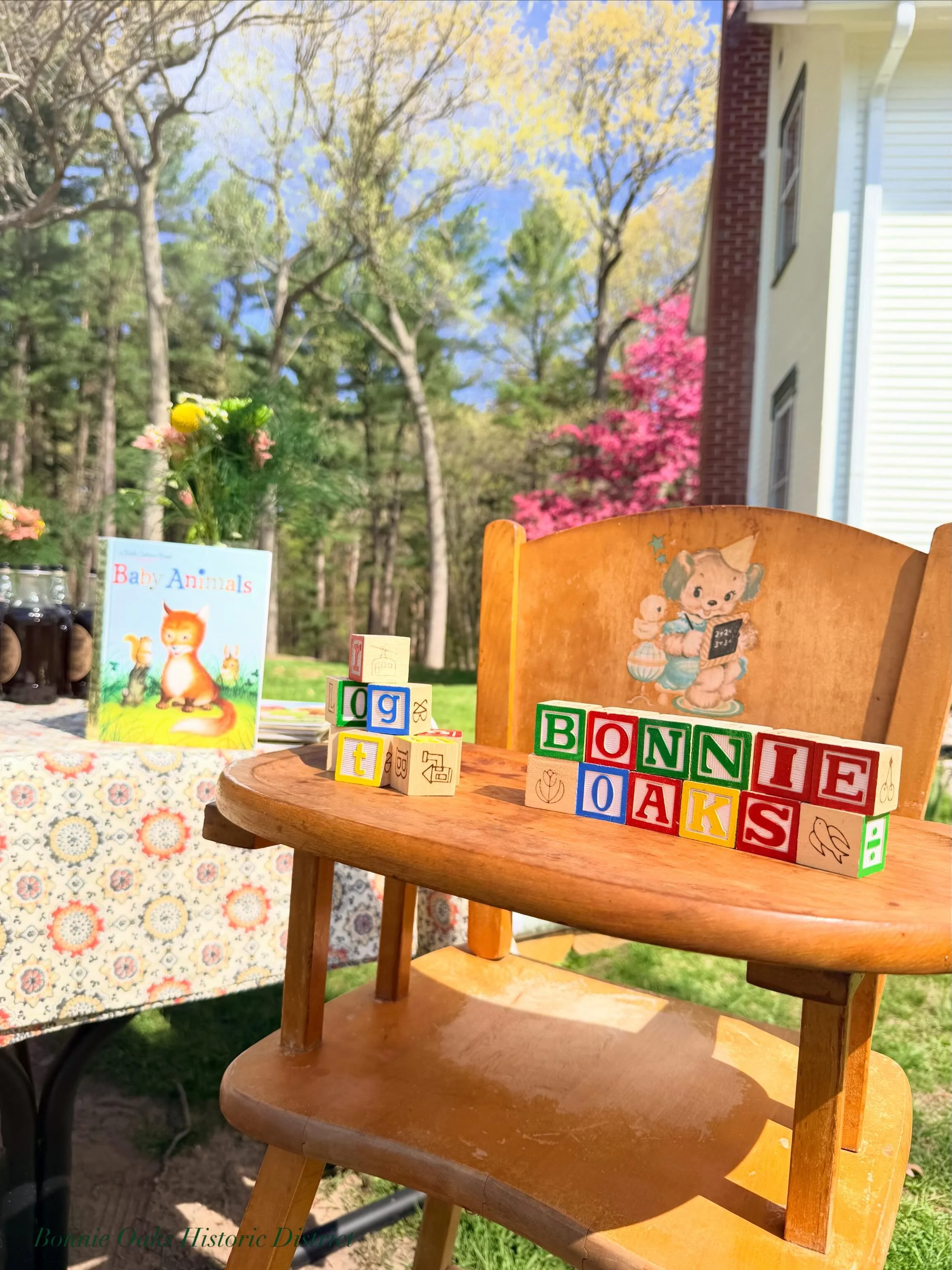 What a beautiful day we had to kick off our Mother&rsquo;s Day Mini Sessions event with Jevon Photo. It was so wonderful to meet everyone who came out today! Thank you for making this so much fun. We are sold out for tomorrow, but if you&rsquo;re int