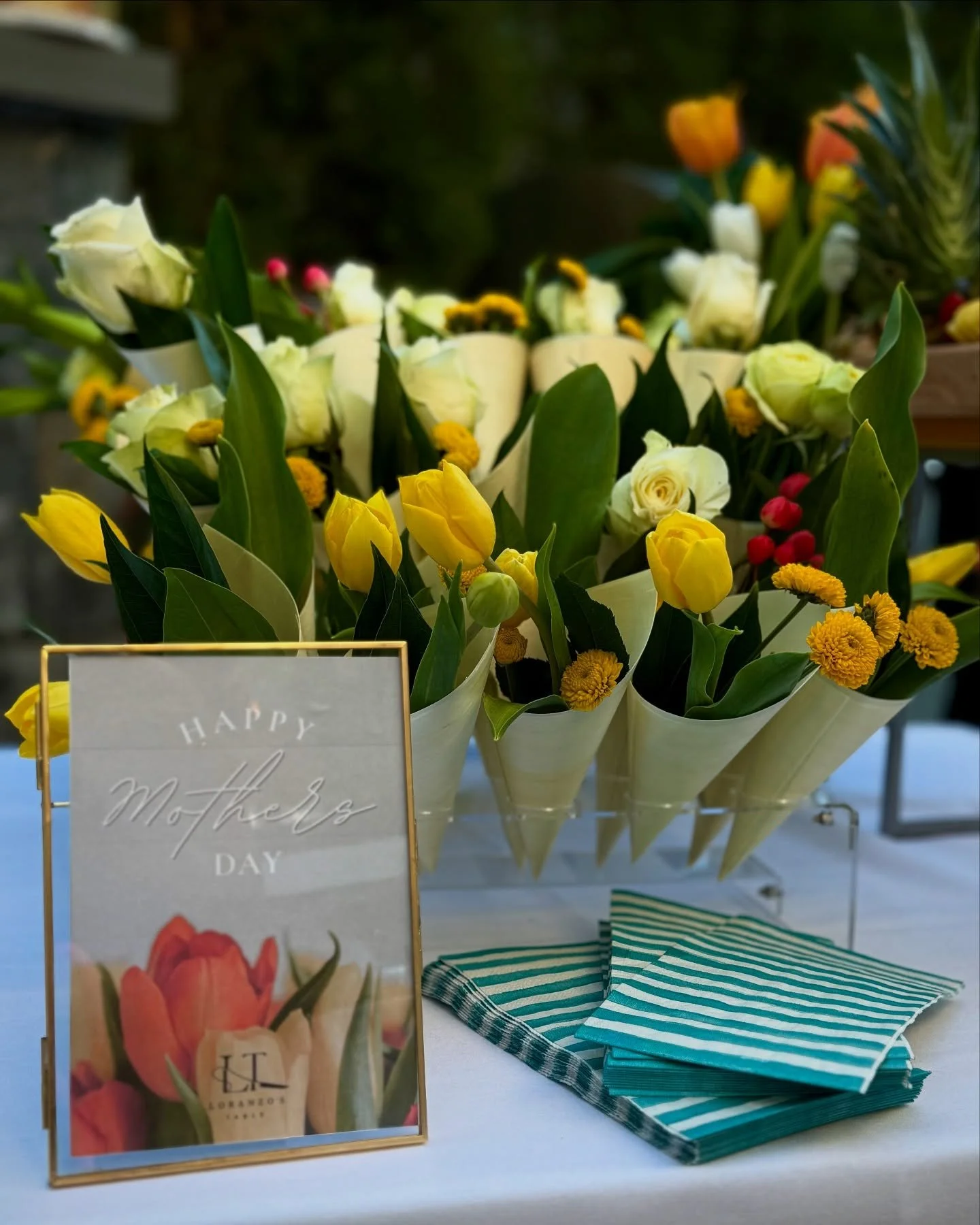 Happy Mother&rsquo;s Day from Loranzo&rsquo;s Table! We are so grateful for all the mothers out there and for all of your dedication, hard work and endless love! 🌷💛