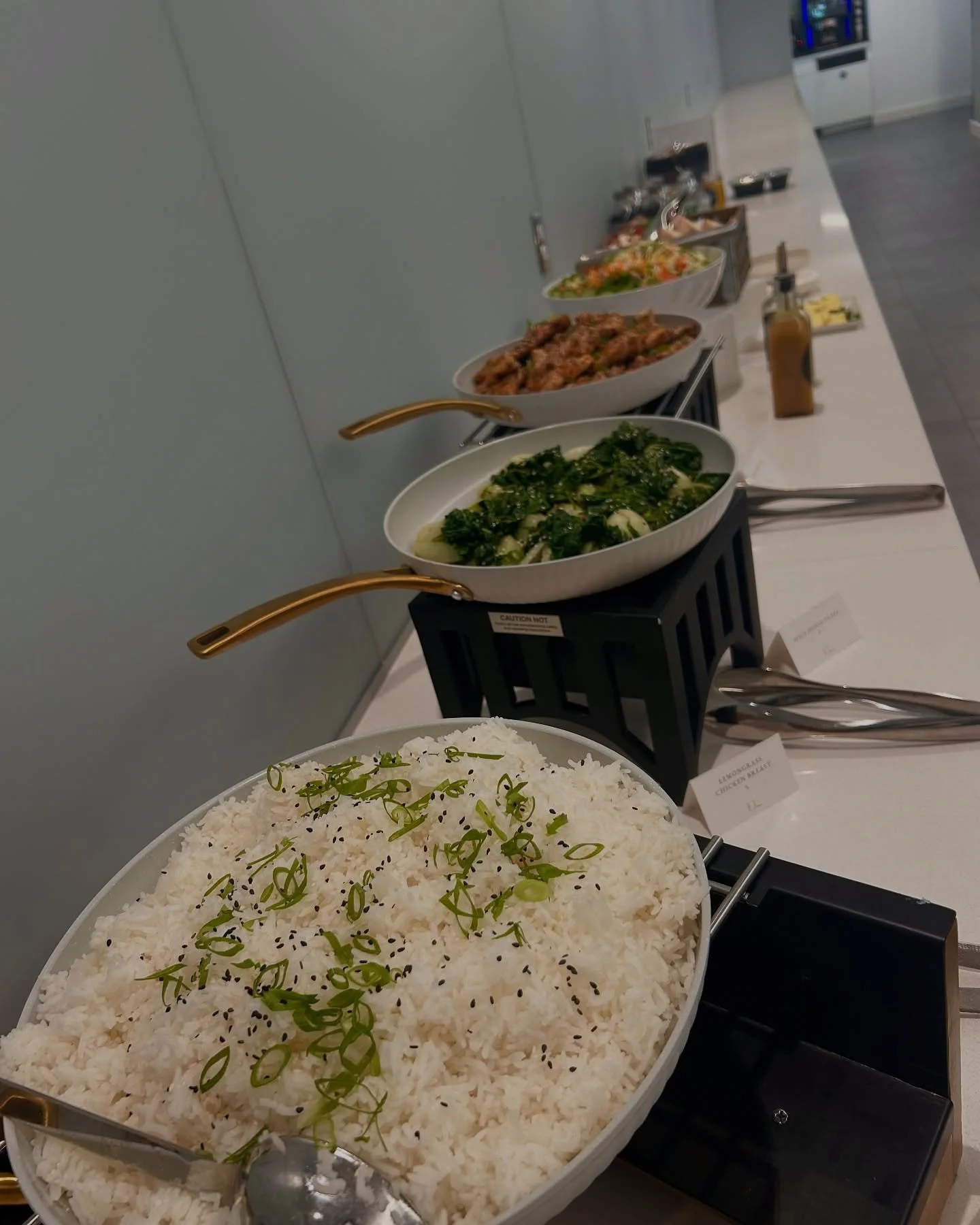 Elevated lunch for your employees, our menus are curated to satisfy every palate and accommodation. Our corporate catering service is perfect for your conference meetings or staff lunches
