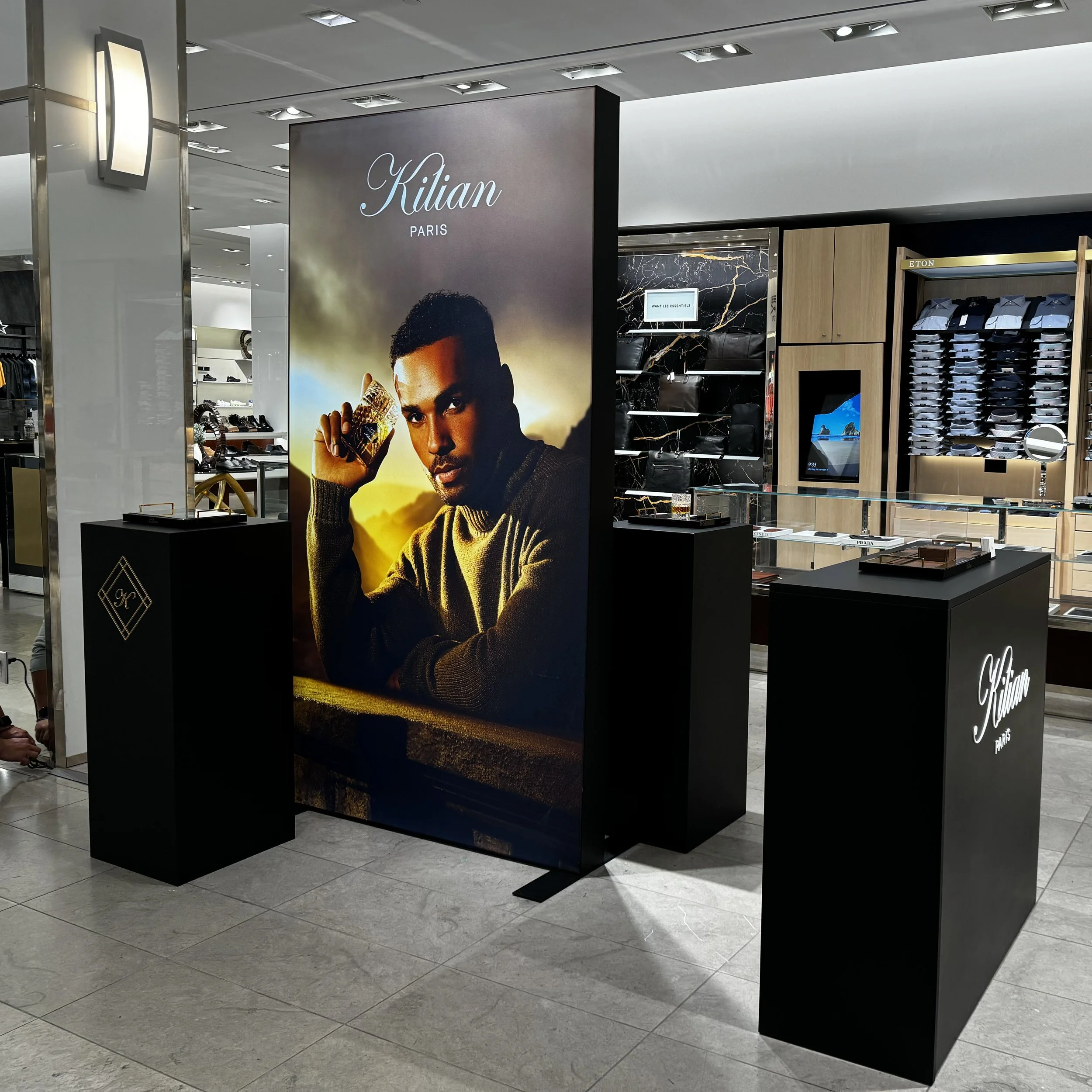 Signature_Kilian at HR Yorkdale 1 copy.jpg