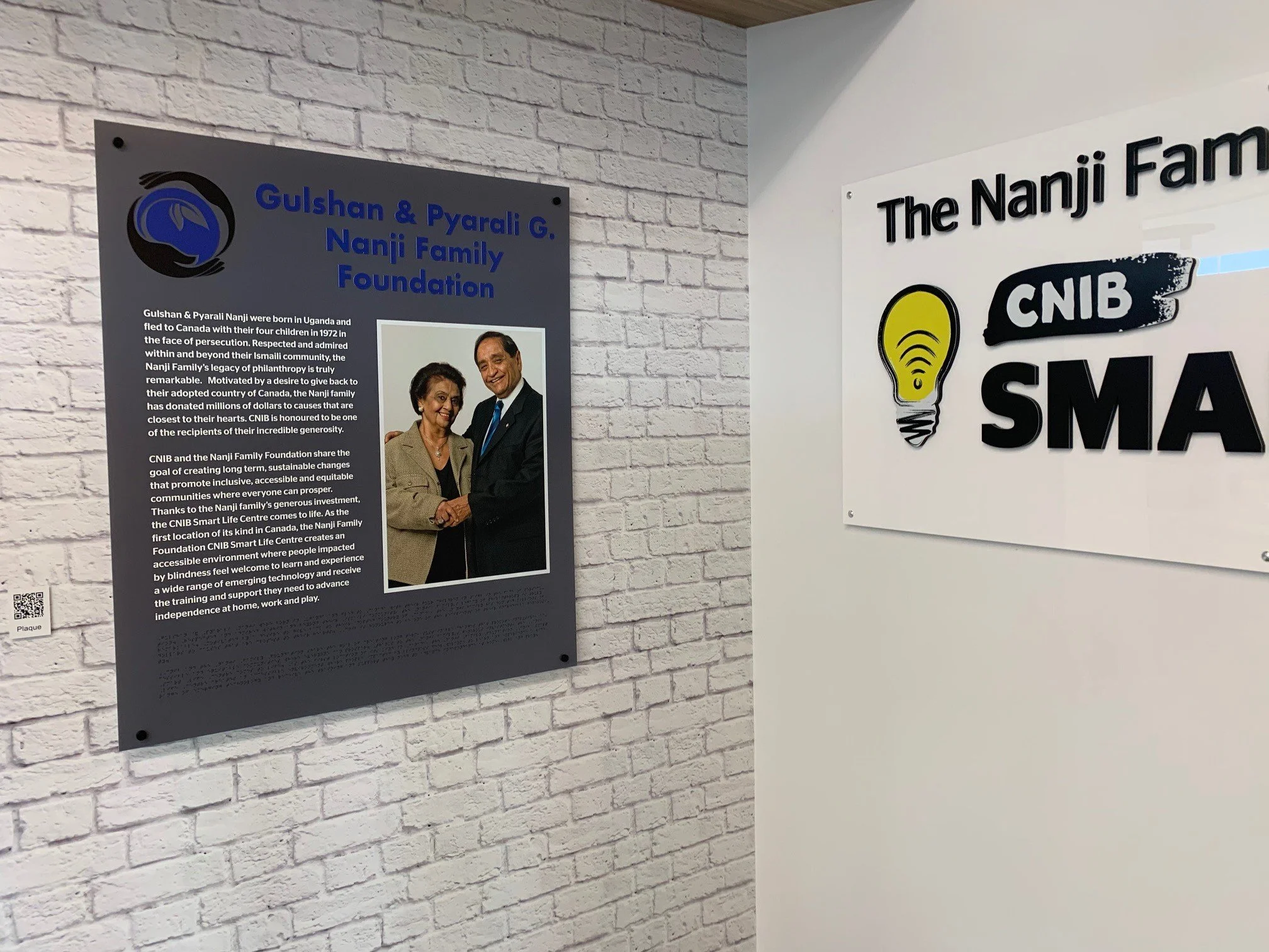 The Clearway ADA graphics utilize compliant tactile elements on durable substrates, ensuring accessibility with braille and raised features for inclusive interior navigation.
Project: Clearway ADA Graphics | Client: CNIB | Design credit: CNIB