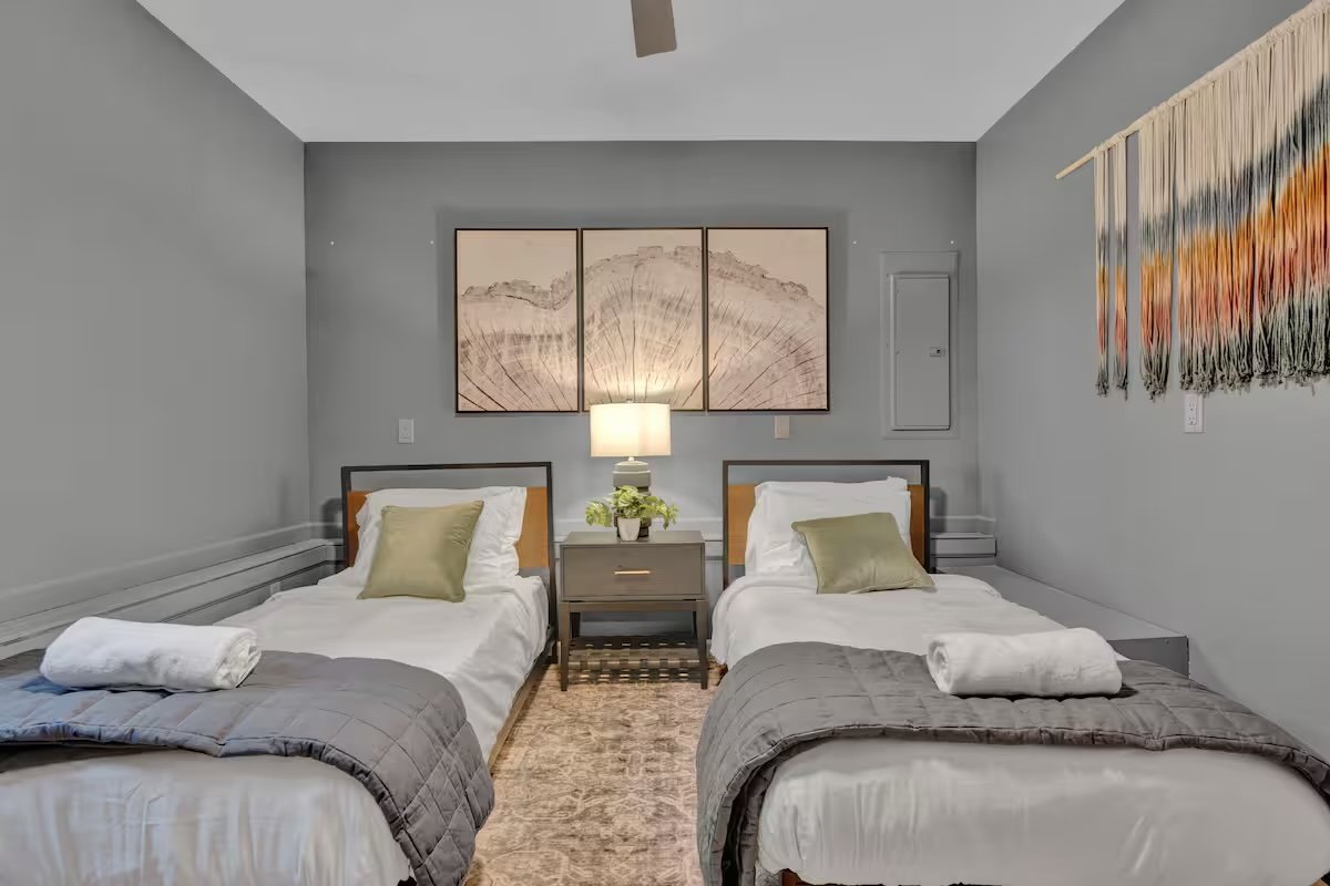 Bedroom $5 - Twin Beds - (SHARED ROOM)