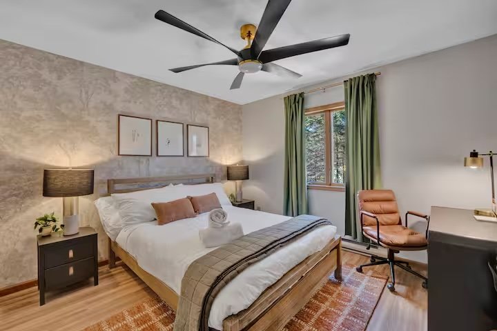 Bedroom #3 - Queen Bed - (SHARED ROOM)