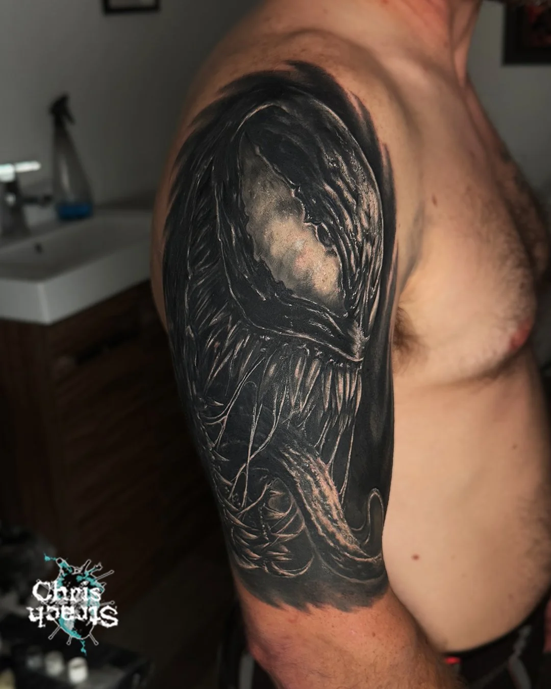 cover-up-venom-marvel-cover-up-realistic-colour-chris-Strach-forbidden-arts-tattoo-york.jpg