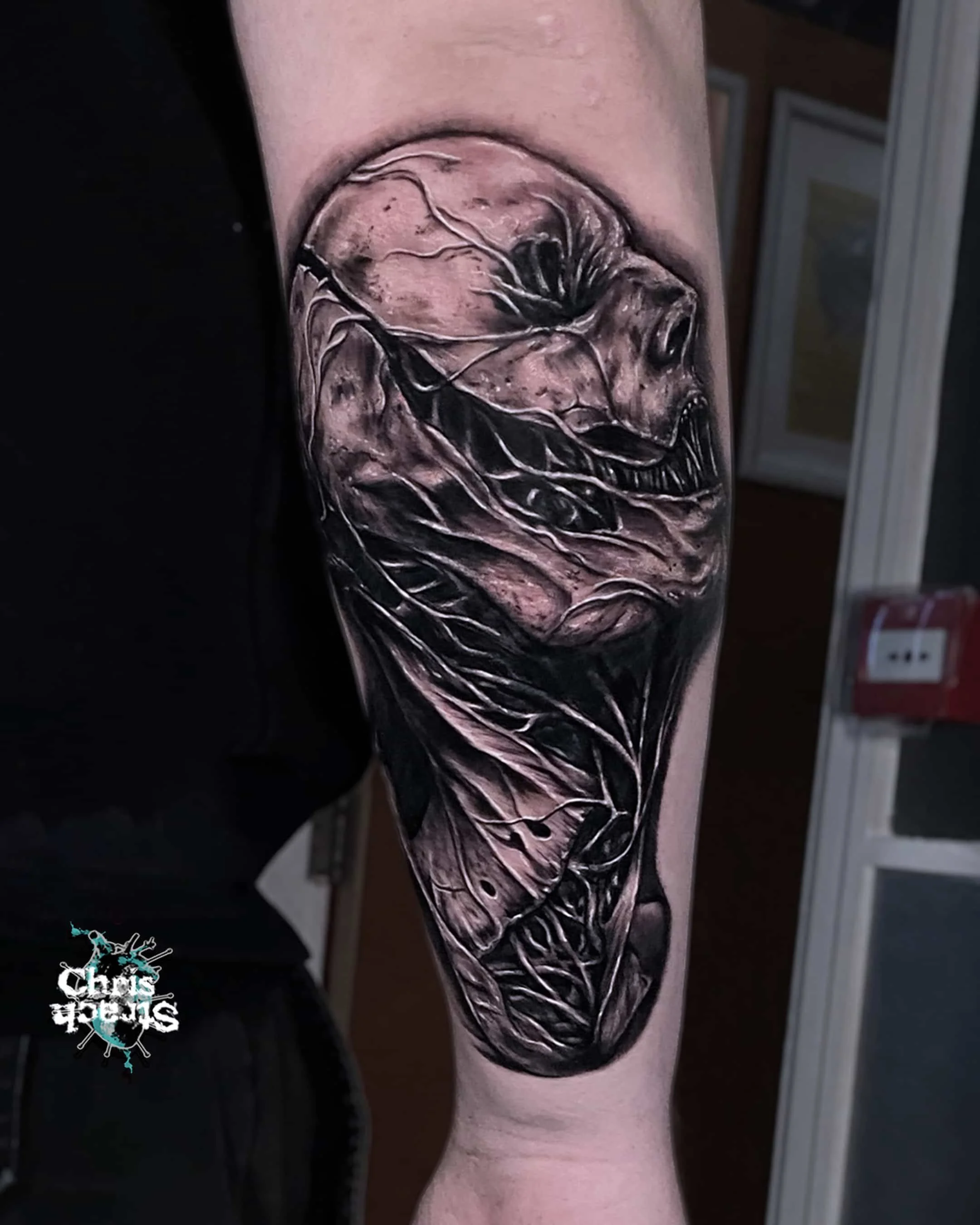 horror-black-grey-dark-style-realistic-chris-Strach-forbidden-arts-tattoo-york.jpg