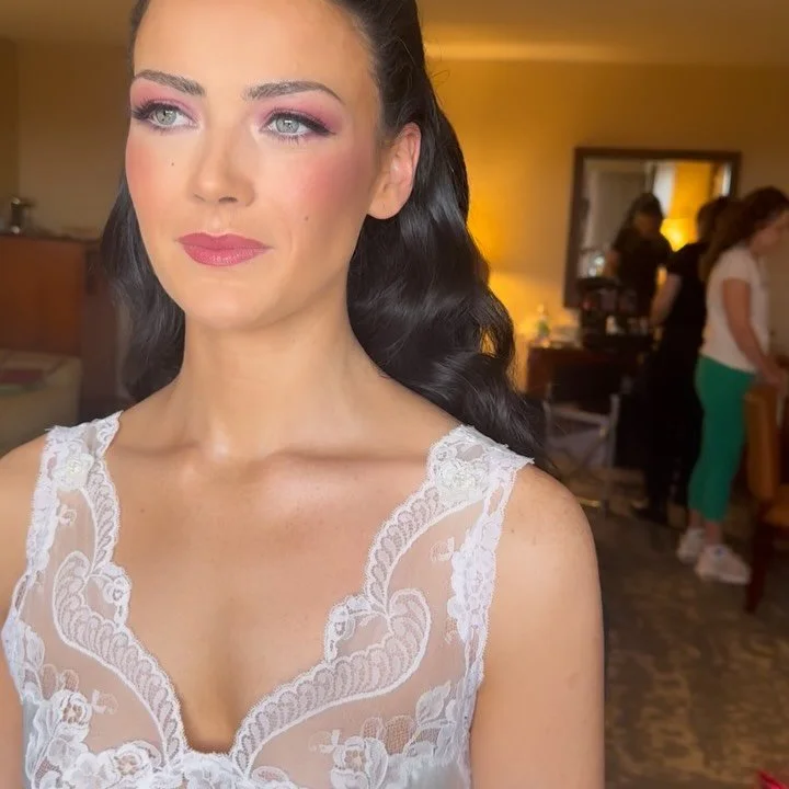 10/11/26
👑 VINTAGE QUEEN ✨

Megan LOVED her rehearsal glam, so we switched directions for the big day, and it was SO the right move! 💖

A little reminder that your wedding look doesn&rsquo;t have to be set in stone. Changes are okay, trust your gut
