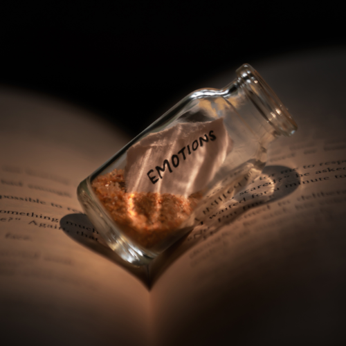 Signs You’re Emotionally Overwhelmed (Even If You Think You’re Functioning Just Fine)