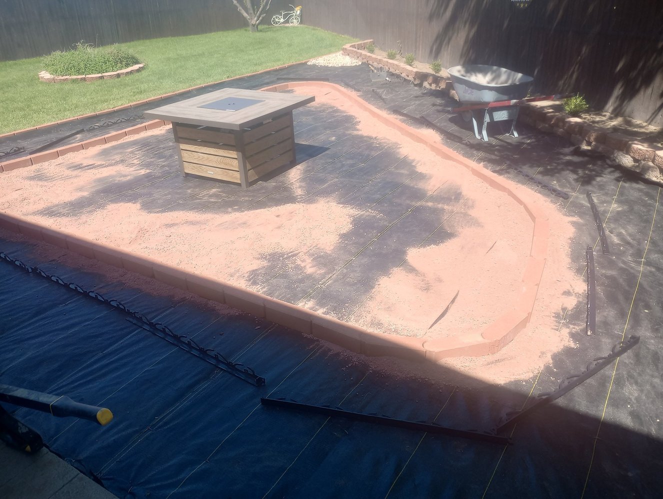 Decorative gravel yard completed near Las Brisas Trail in Farmington NM by Priddy Landscaping and Irrigation