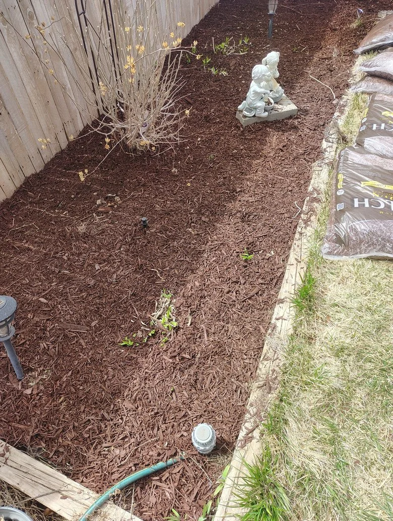 Residential mulch installation near Farmington NM