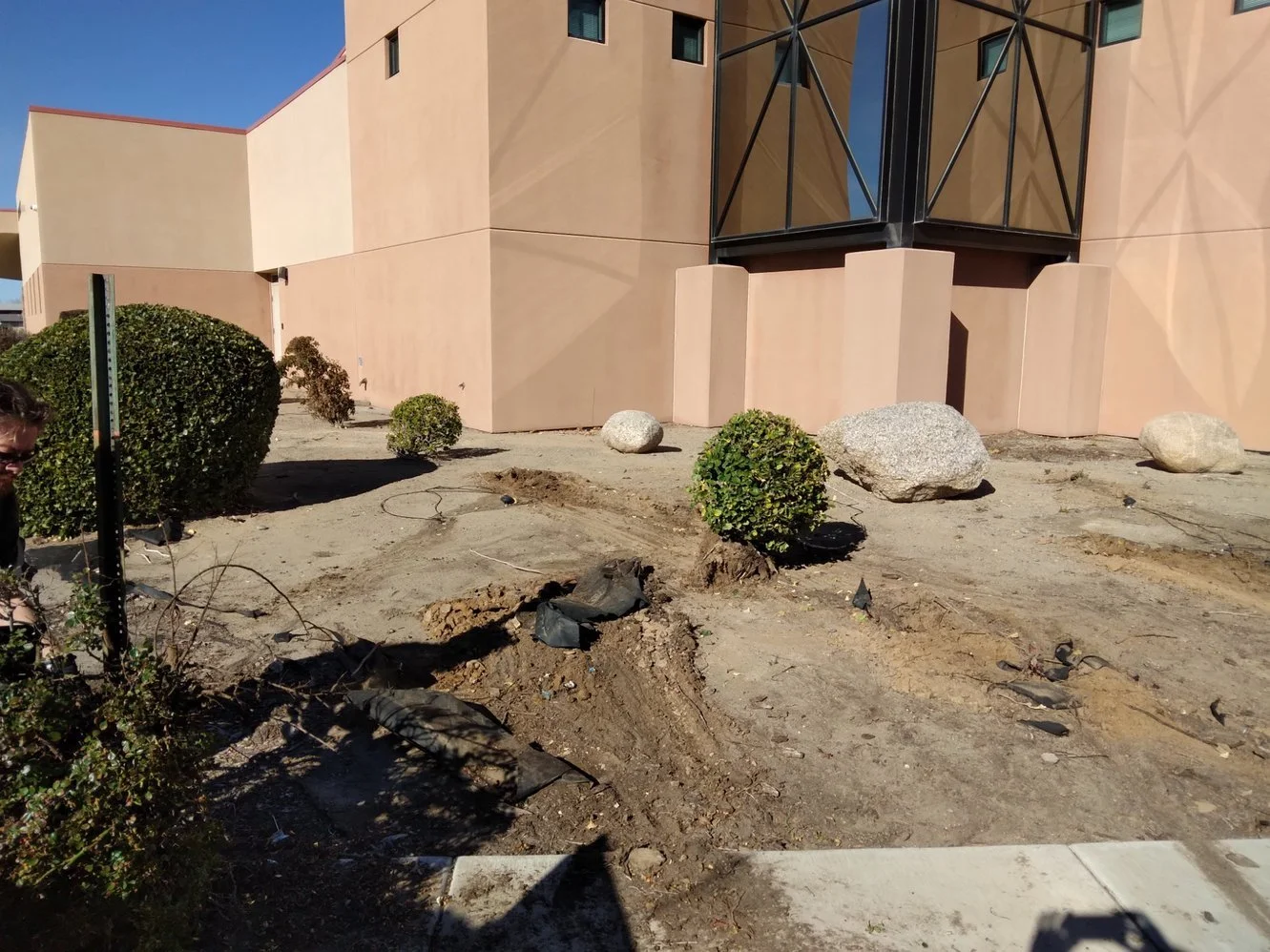 Gravel landscaping work completed along Foothills Drive in Farmington NM by Priddy Landscaping and Irrigation