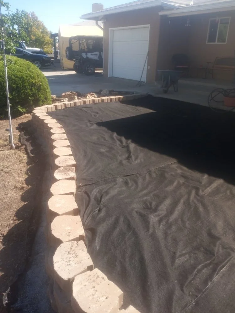 Gravel landscaping work completed along Foothills Drive in Farmington NM by Priddy Landscaping and Irrigation