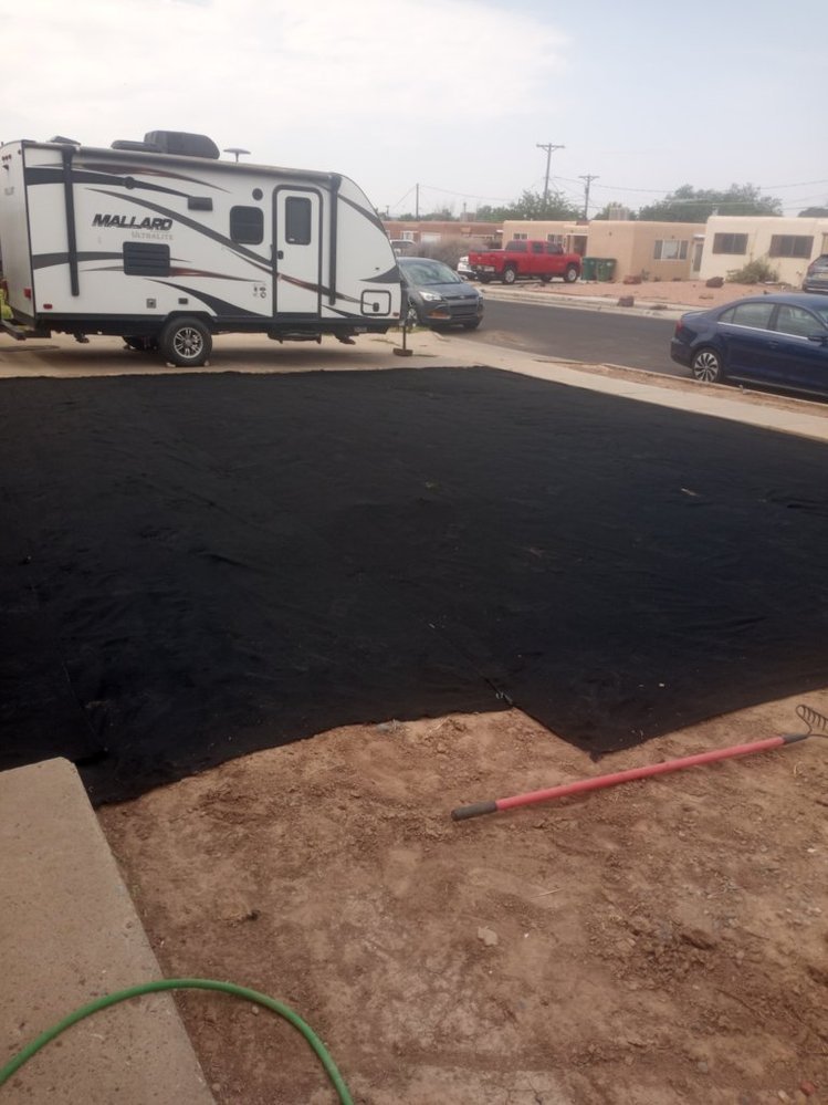 Gravel yard cleanup and refresh completed near Windsor Drive in Farmington NM by Priddy Landscaping and Irrigation