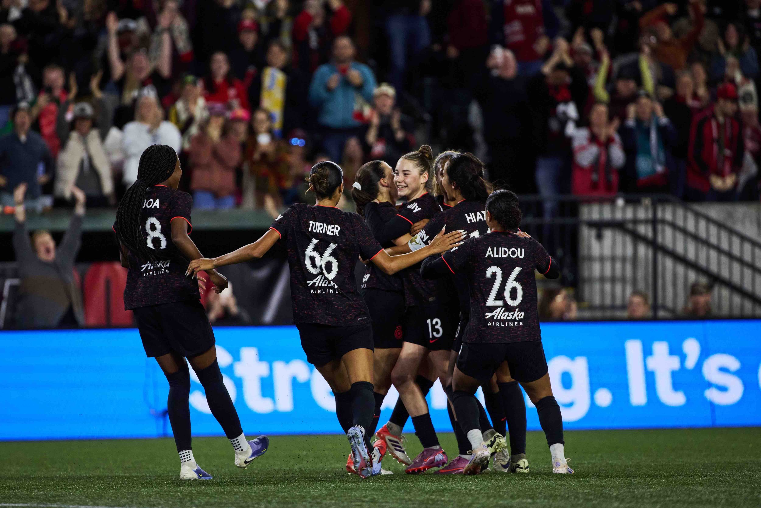 Portland Thorns celebrate