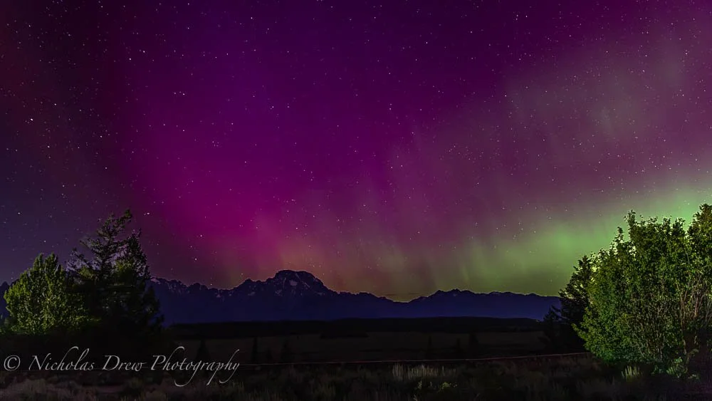 Northern Lights tetons-4.jpg