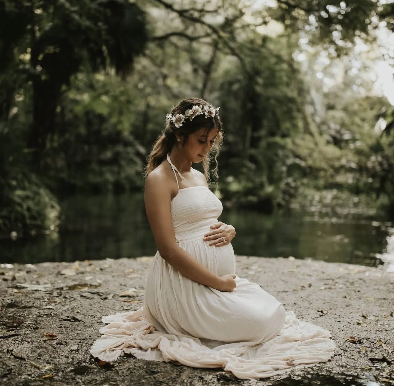 Pregnant mother receiving prenatal chiropractic care in Altamonte Springs, Florida