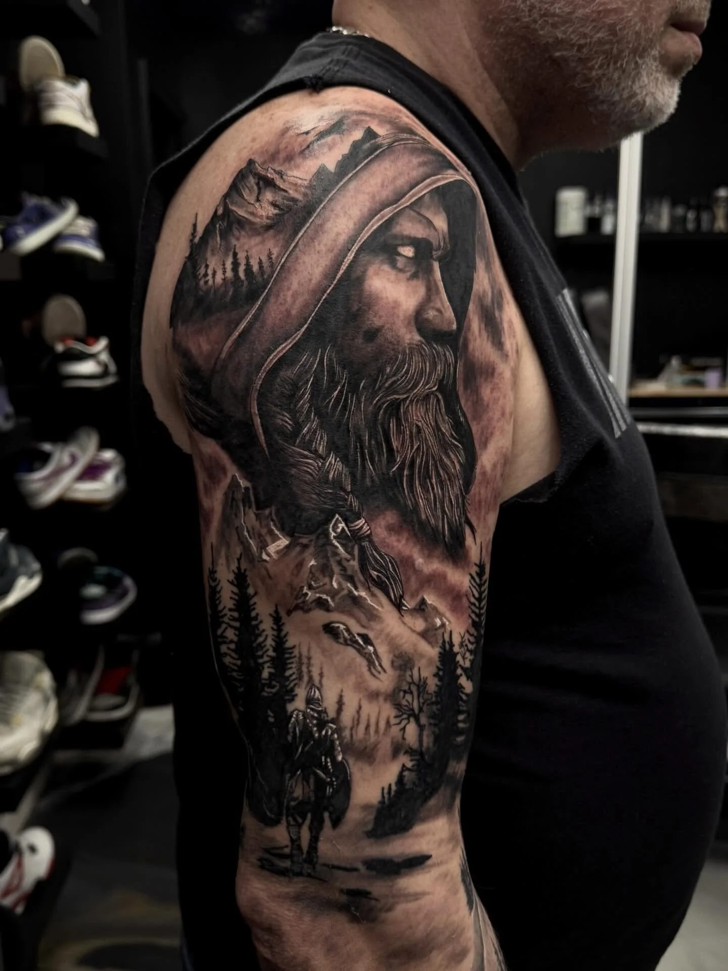 Projet viking pour mon client aujourd&rsquo;hui! #Mtltattoo #mtltattooartist #montrealtattoo #montrealtattooartist #montrealtattooshops