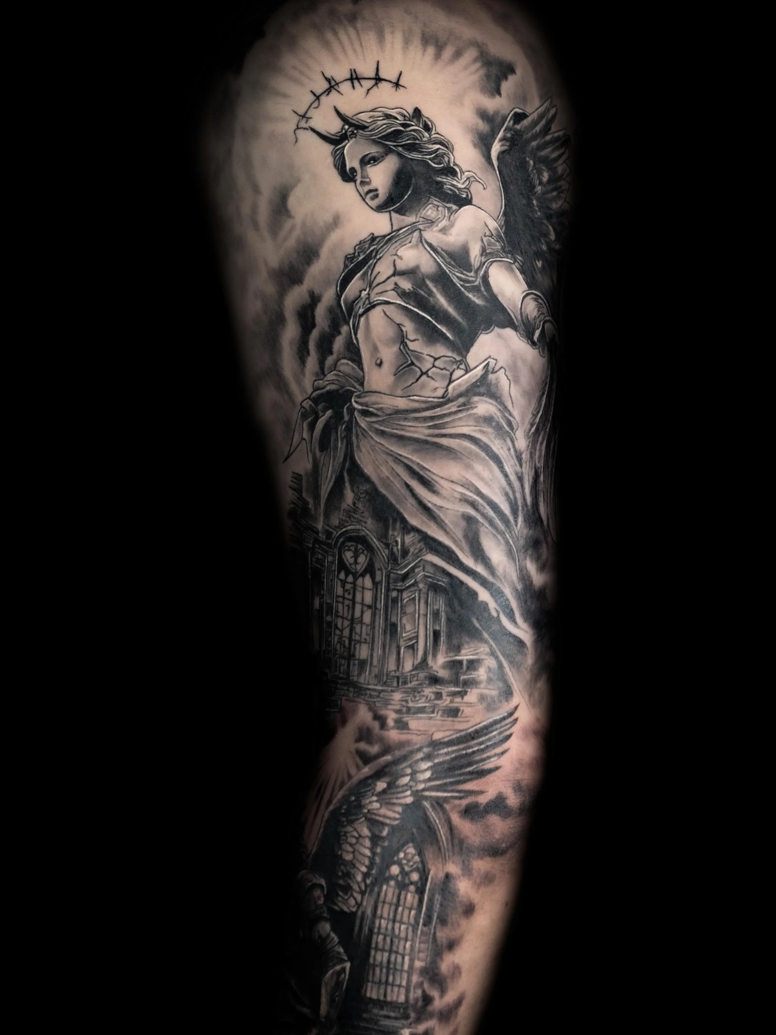 Projet ang&eacute;lique pour une de mes clients! 

#Mtltattoo #mtltattooartist #montrealtattoo #montrealtattooartist #montrealtattooshops
